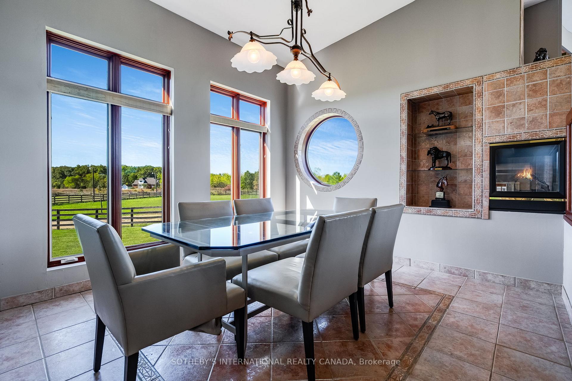 Photo 4 of 4965 4th Concession, Amherstburg — HOMEH