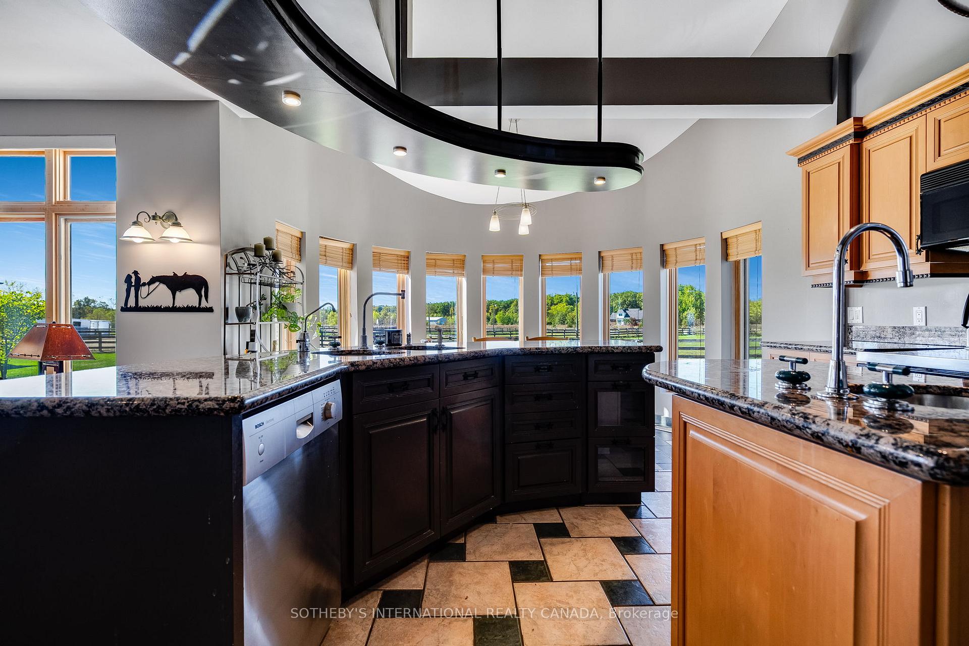 Photo 5 of 4965 4th Concession, Amherstburg — HOMEH