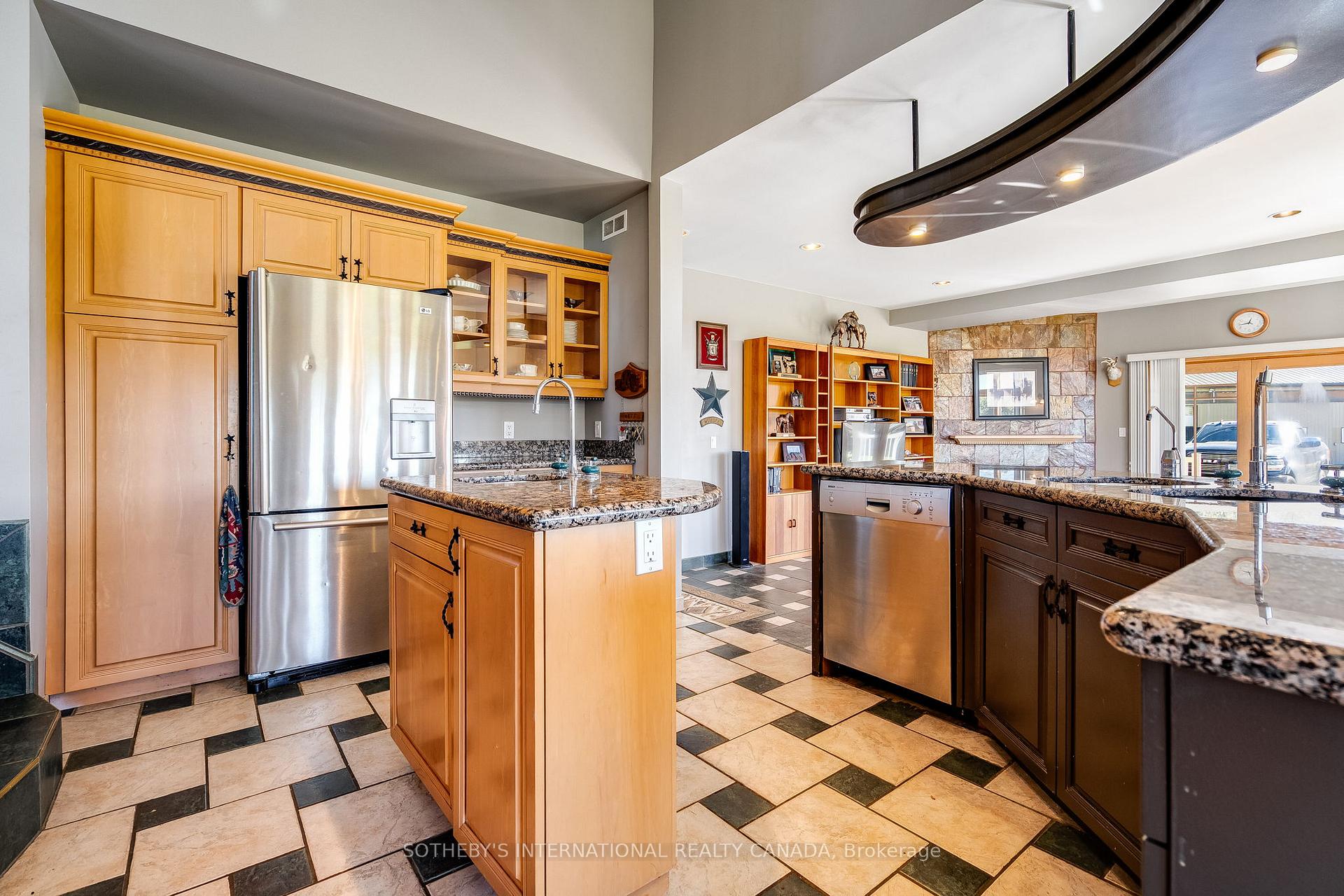Photo 6 of 4965 4th Concession, Amherstburg — HOMEH