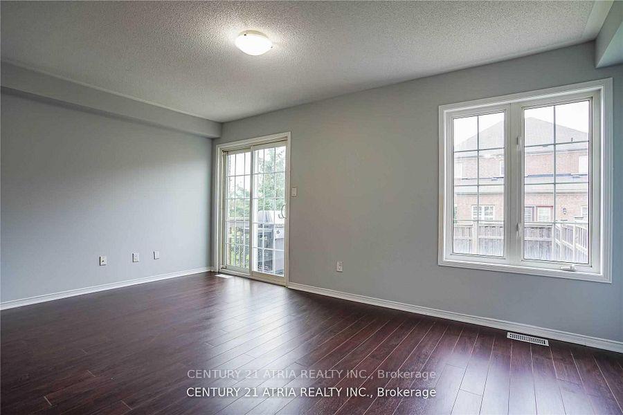 Photo 4 of 1424 Rennie Street, Oshawa, Taunton — HOMEH