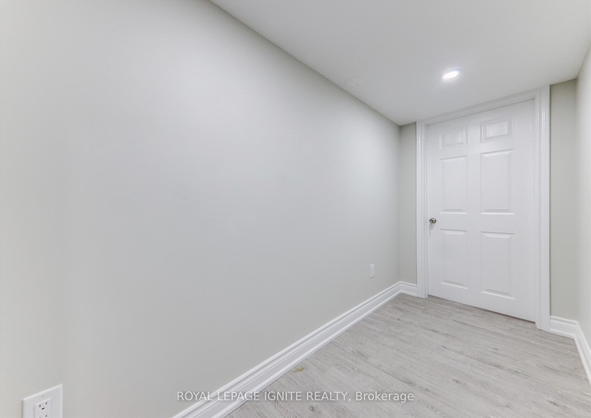 Photo 4 of Unit Basement, 15 Vanni Avenue, Markham, Middlefield — HOMEH