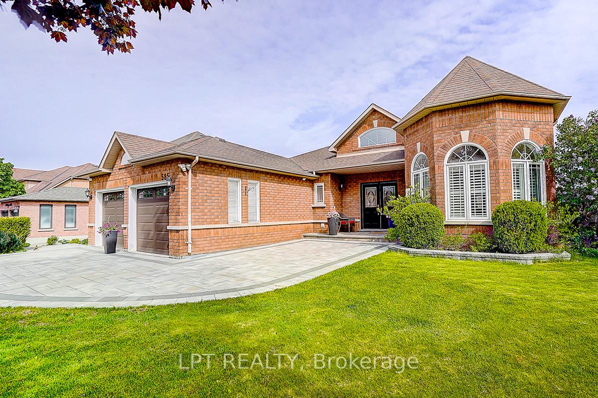 Photo 2 of 585 Holgate Circle, Newmarket, Stonehaven-Wyndham — HOMEH