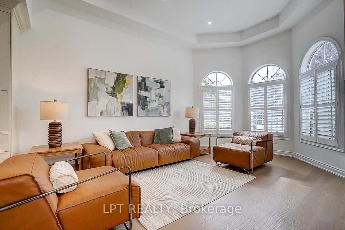Photo 7 of 585 Holgate Circle, Newmarket, Stonehaven-Wyndham — HOMEH