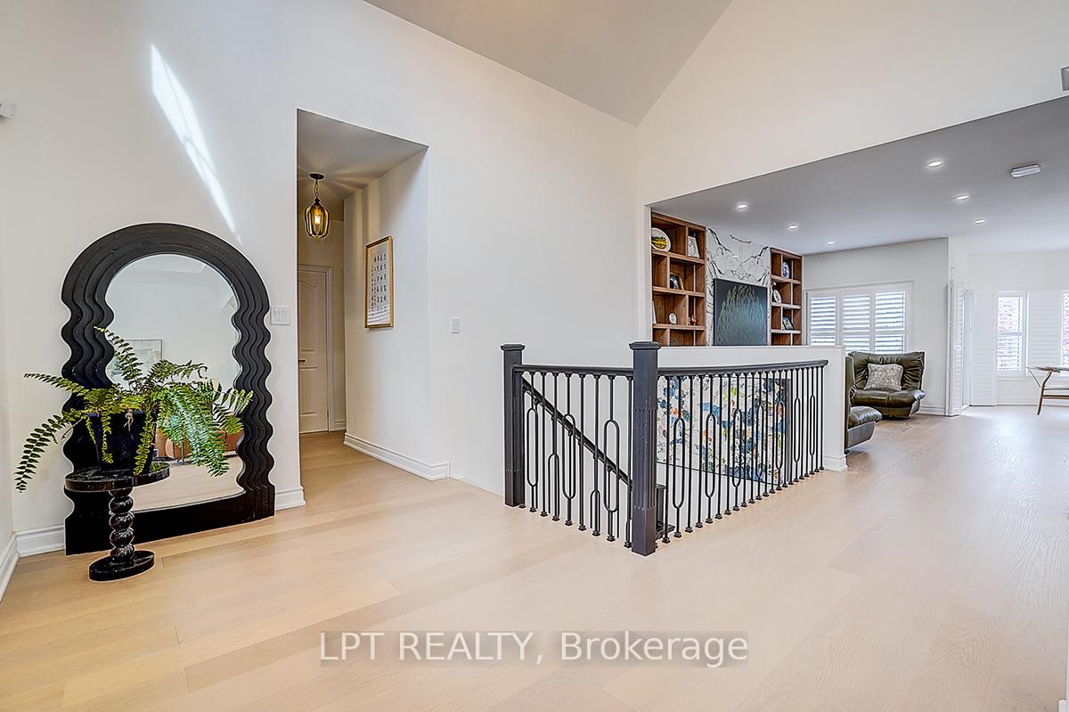 Photo 9 of 585 Holgate Circle, Newmarket, Stonehaven-Wyndham — HOMEH