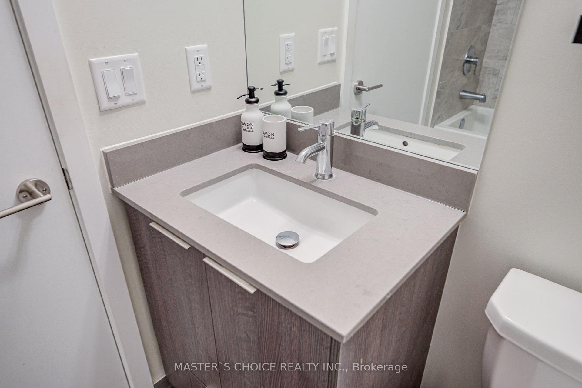 Photo 10 of Unit 3303, 32 Forest Manor Road, North York, Henry Farm — HOMEH