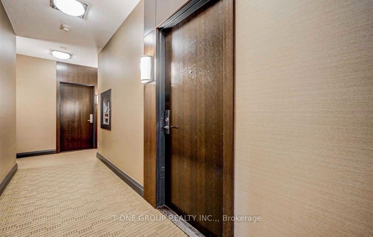 Photo 2 of Unit 207, 57 Upper Duke Crescent, Markham, Unionville — HOMEH