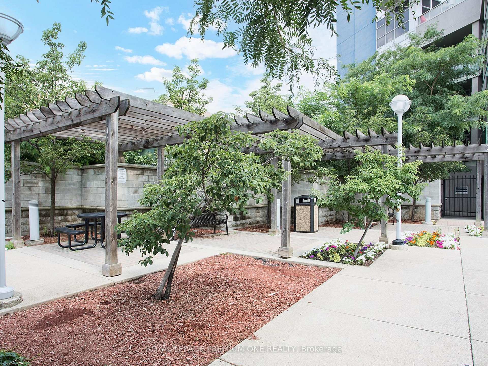 Photo 35 of Unit 1101, 1600 Keele Street, Toronto, Keelesdale-Eglinton West — HOMEH