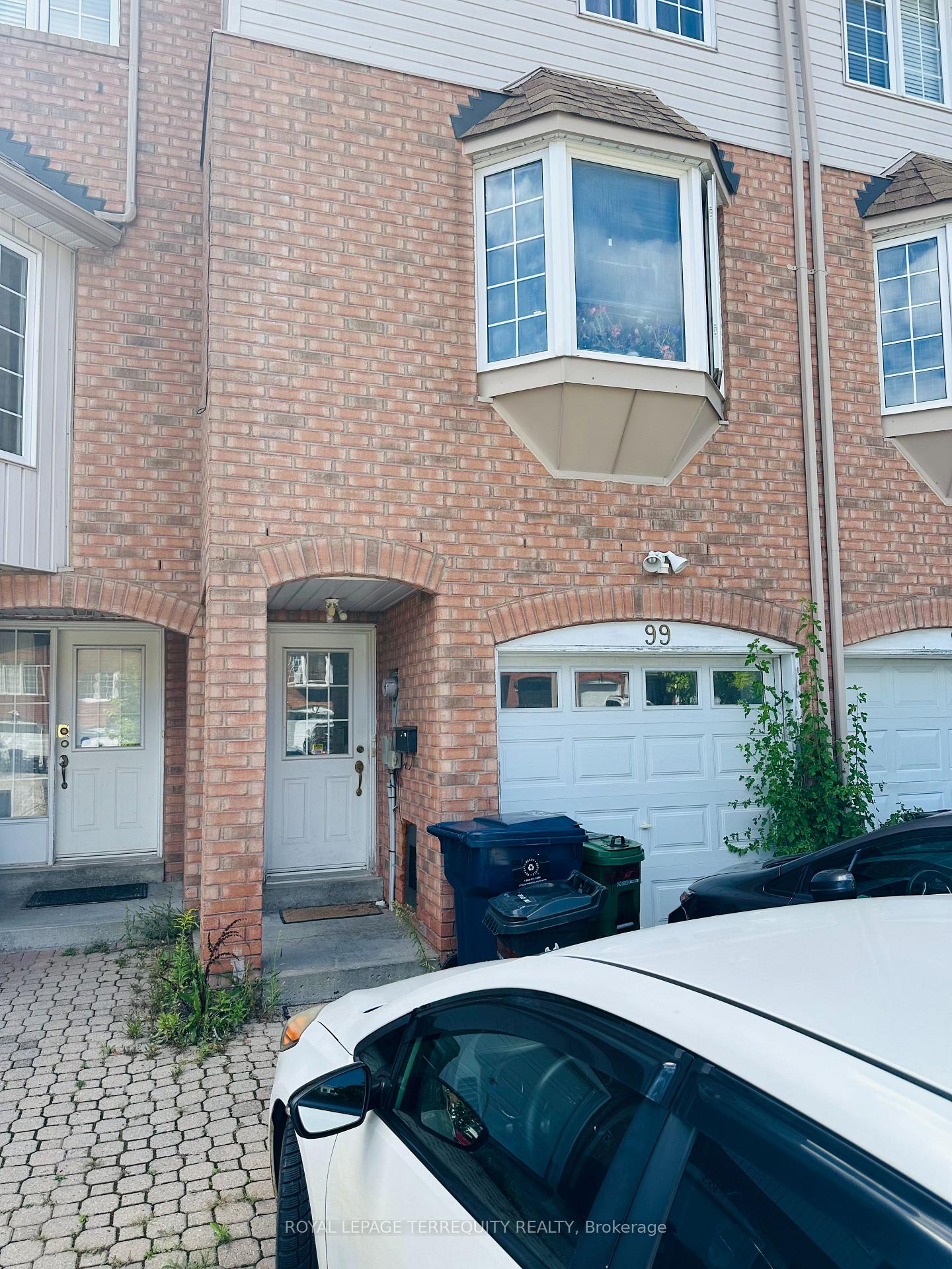 Photo 2 of 99 Sufi Crescent, North York, Victoria Village — HOMEH