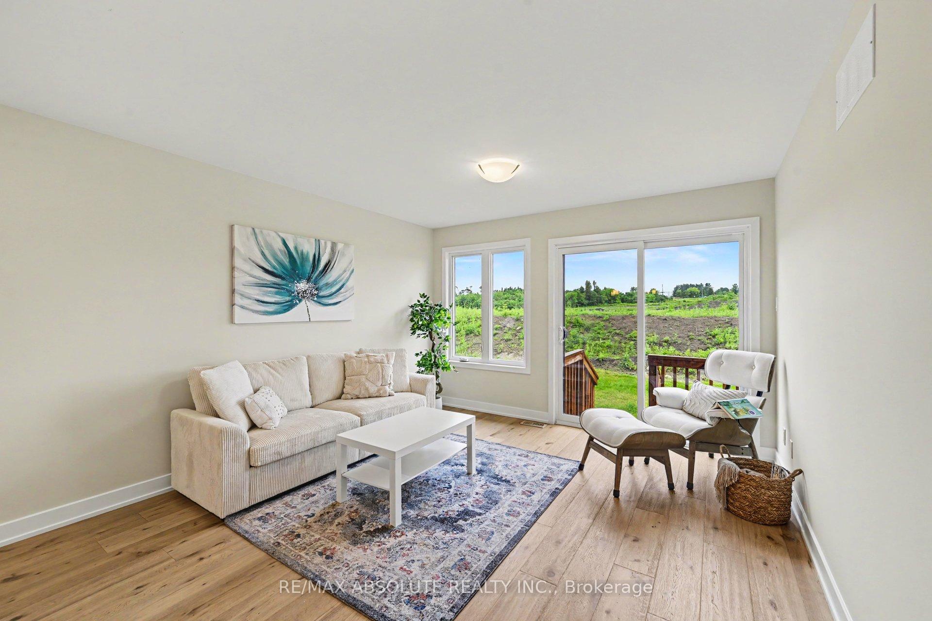 Photo 10 of 186 Seabert Drive, Arnprior, Arnprior — HOMEH