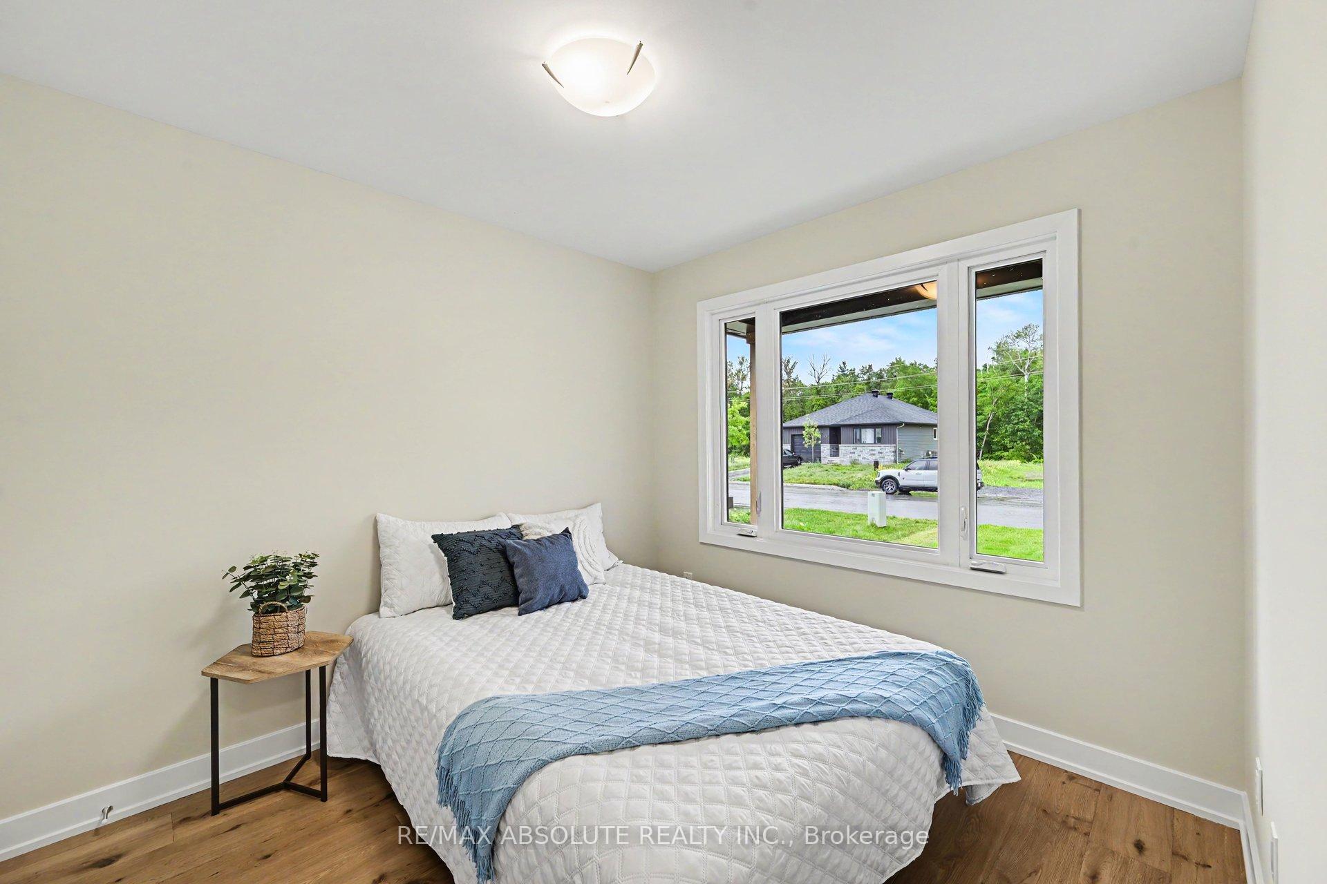 Photo 18 of 186 Seabert Drive, Arnprior, Arnprior — HOMEH
