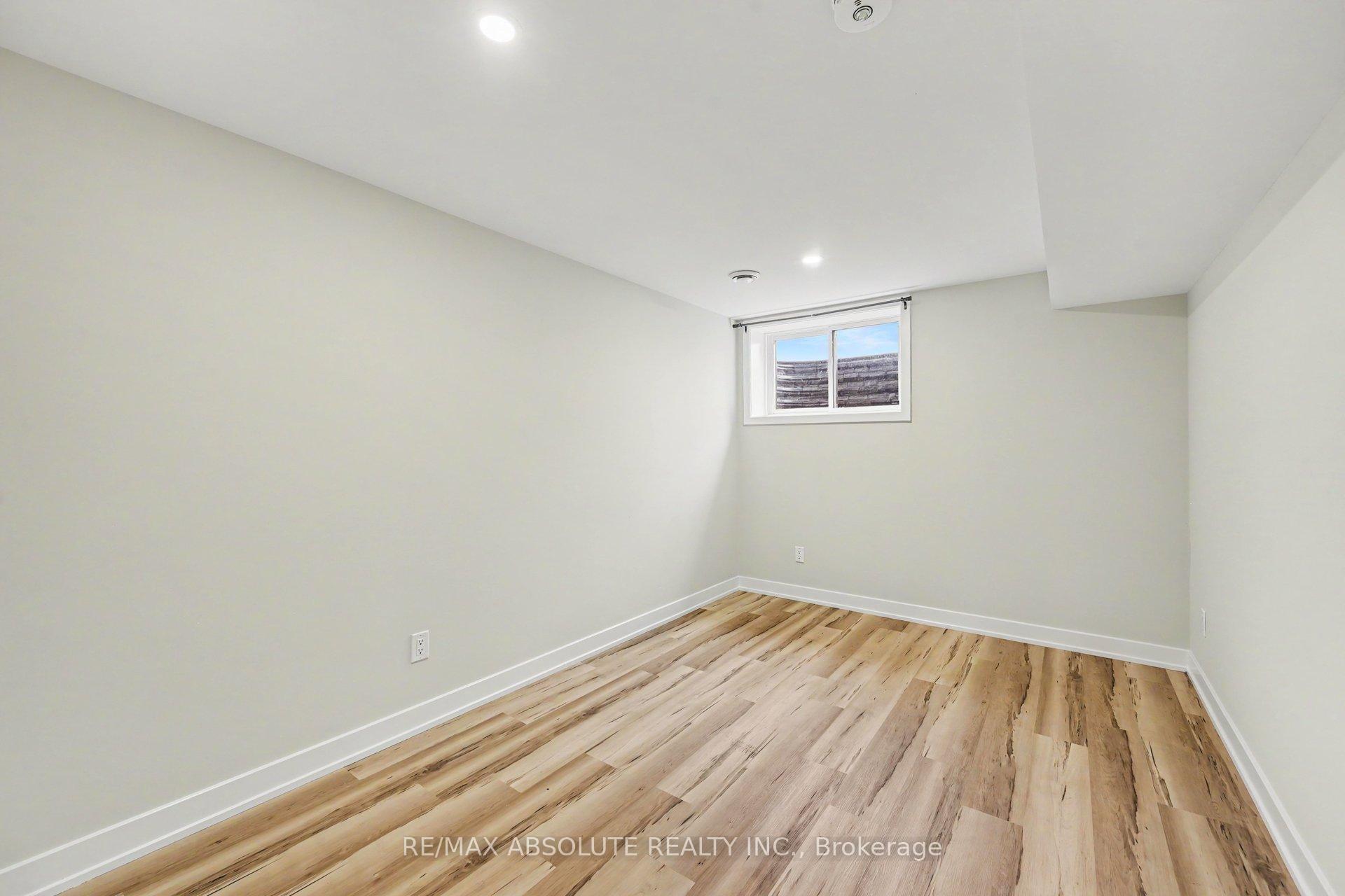 Photo 23 of 186 Seabert Drive, Arnprior, Arnprior — HOMEH
