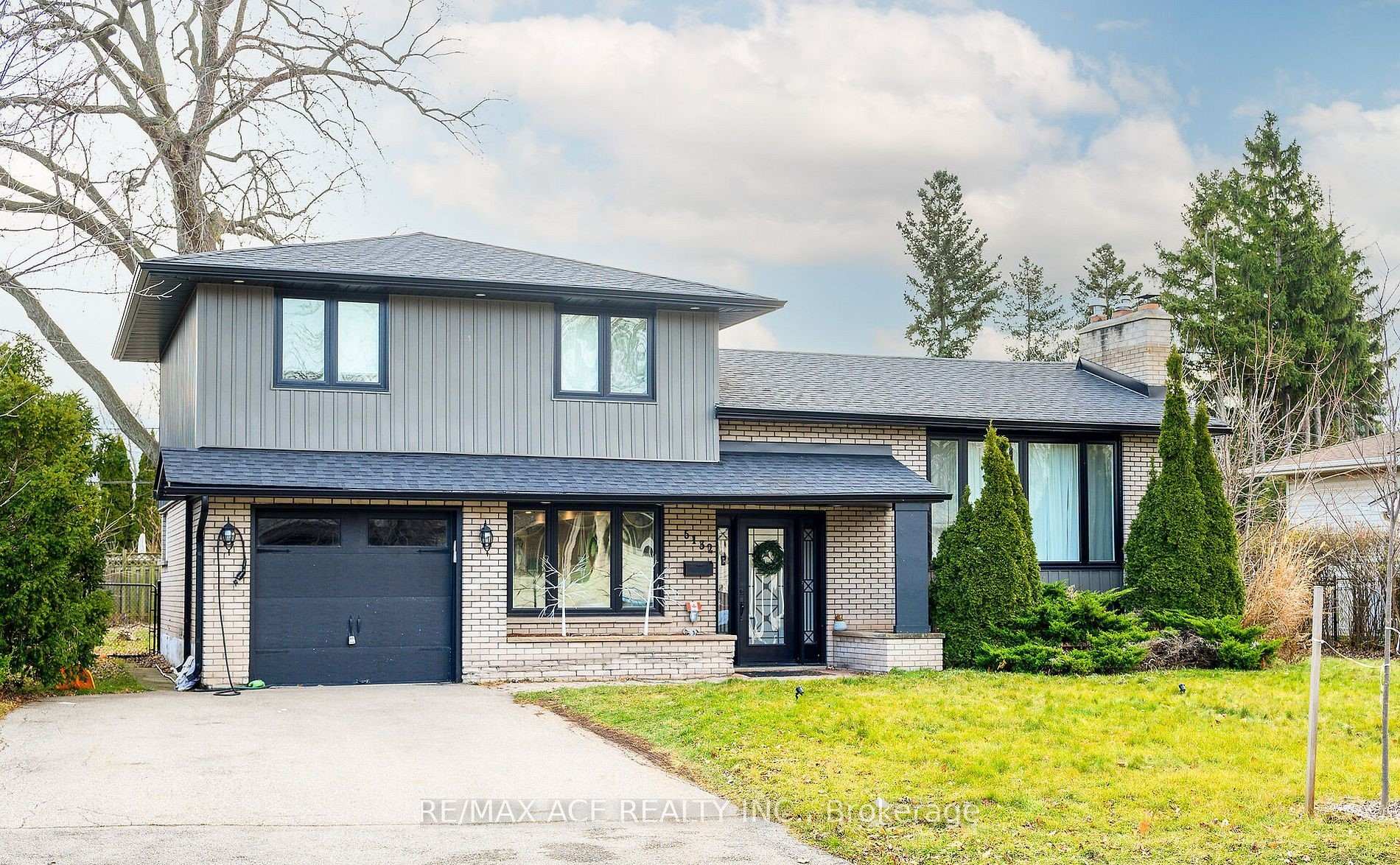 Photo 2 of 5132 Cherryhill Crescent, Burlington, Appleby — HOMEH