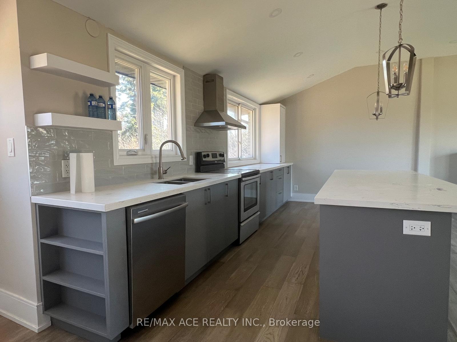 Photo 4 of 5132 Cherryhill Crescent, Burlington, Appleby — HOMEH
