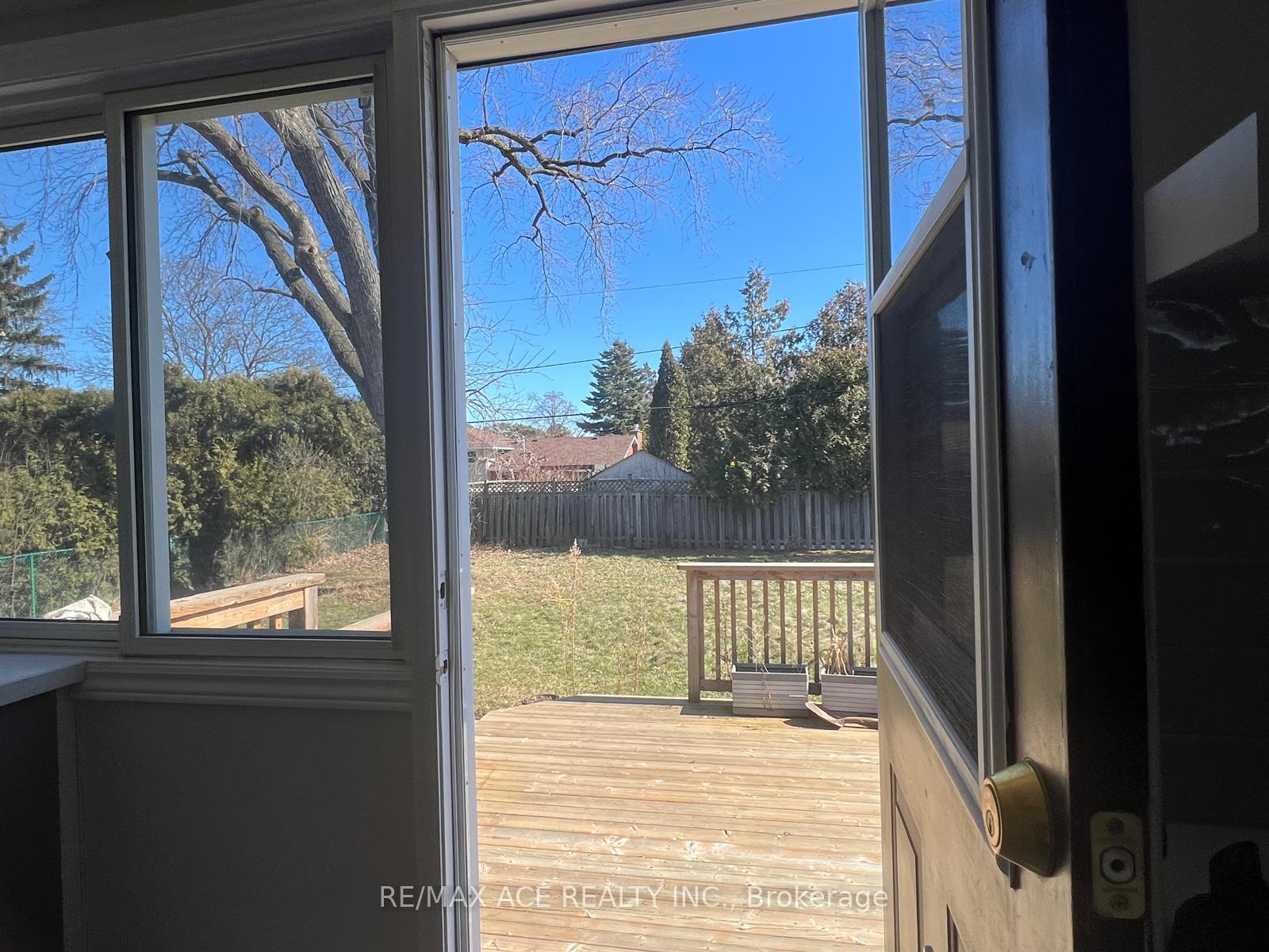 Photo 8 of 5132 Cherryhill Crescent, Burlington, Appleby — HOMEH