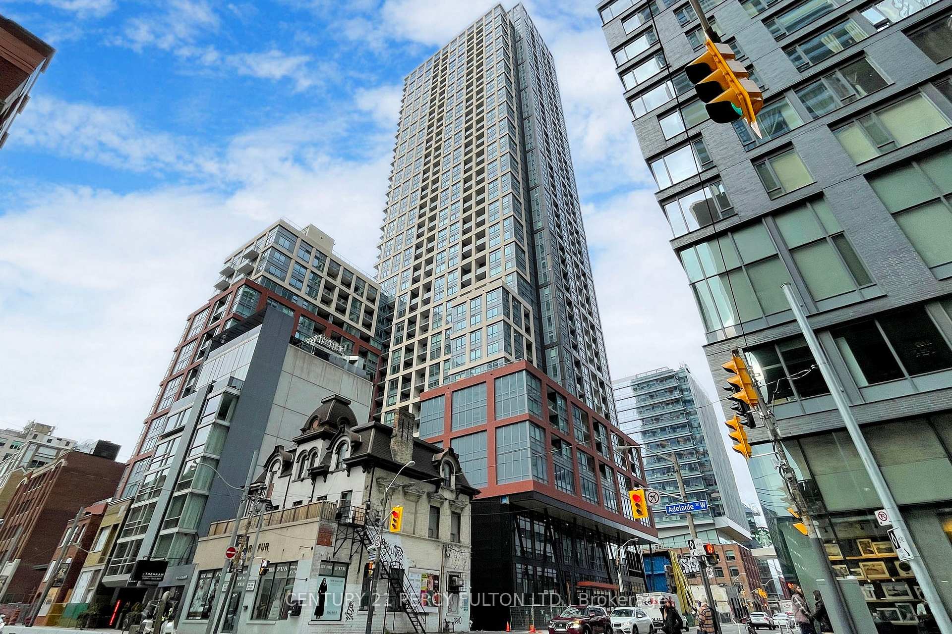 Front of Unit 4712, 108 Peter Street