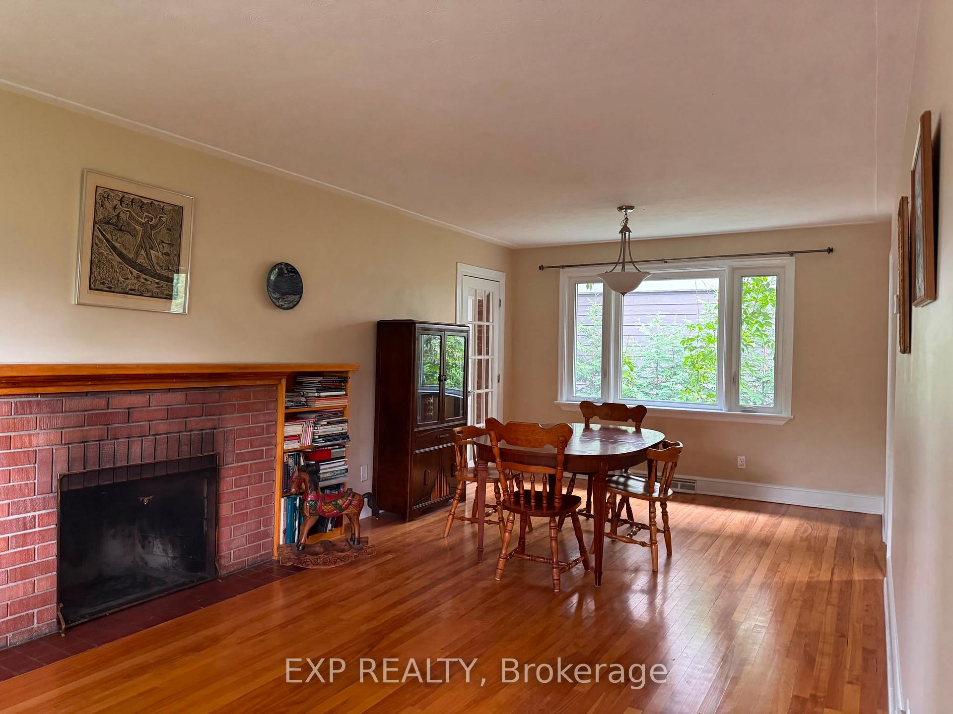 Photo 6 of 44 Clearview Avenue, Ottawa, Ottawa West/Tunneys Pasture — HOMEH