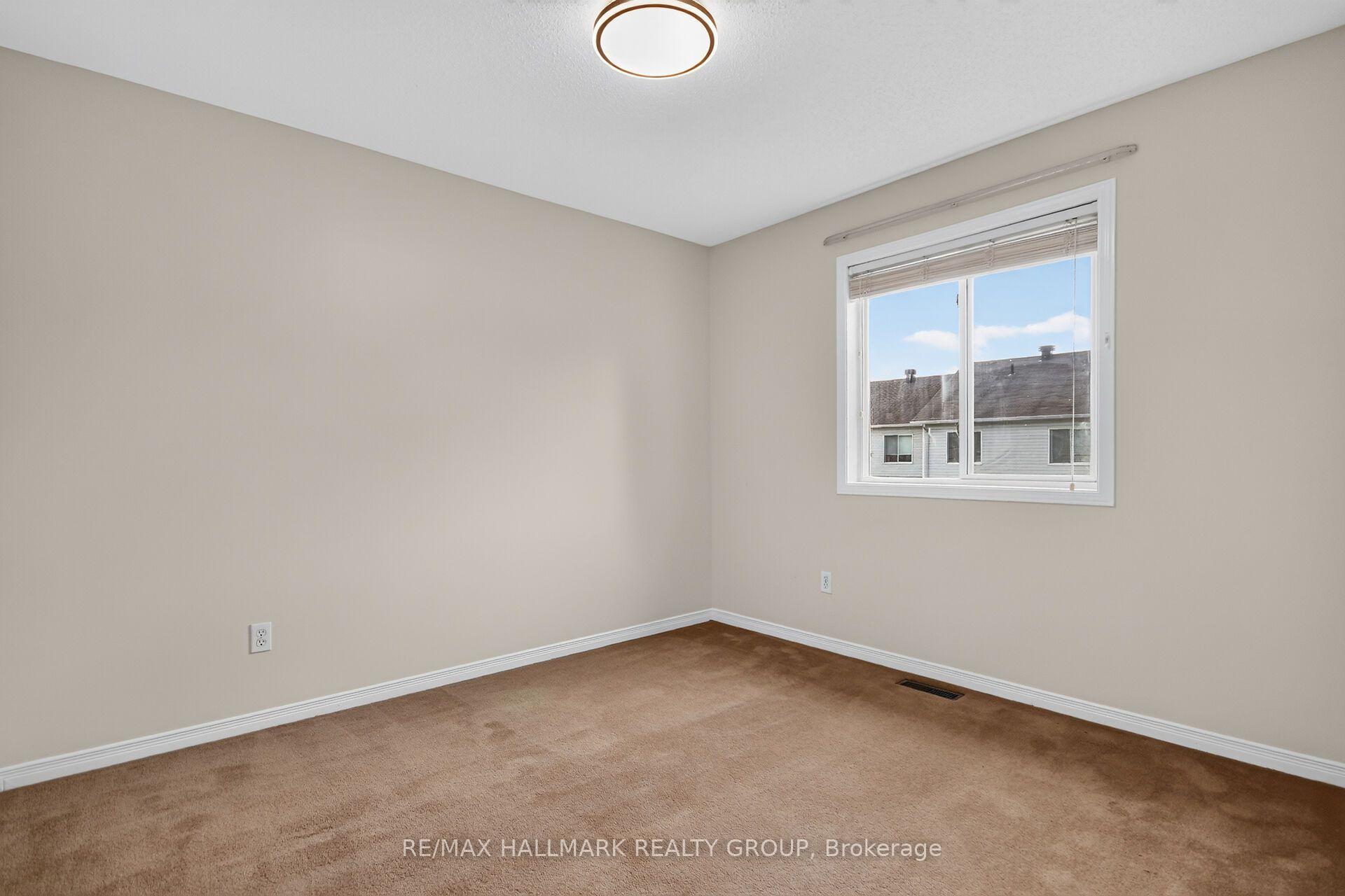 Photo 21 of 44 Drumso Street, Ottawa, Hunt Club Park/Greenboro — HOMEH