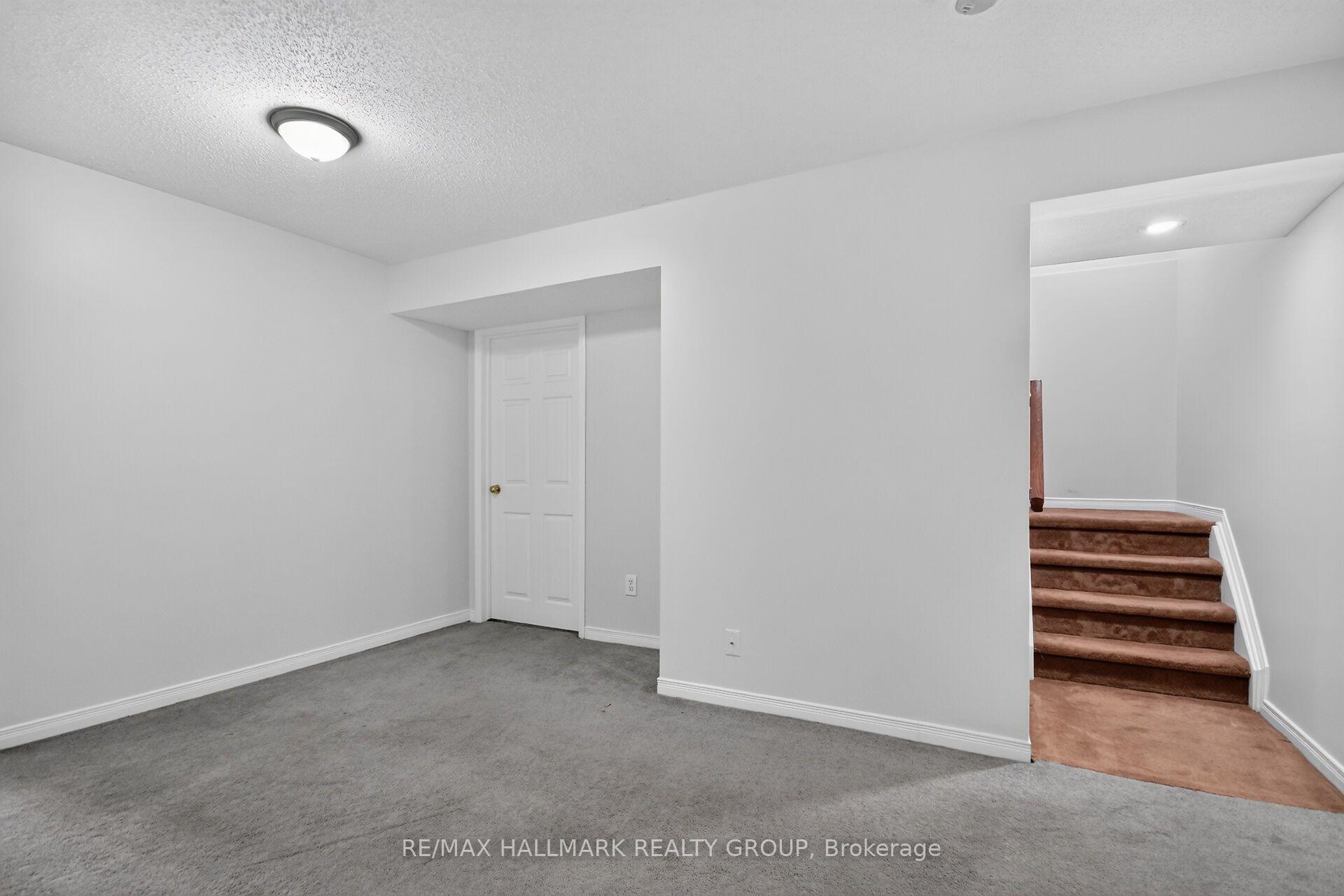 Photo 23 of 44 Drumso Street, Ottawa, Hunt Club Park/Greenboro — HOMEH