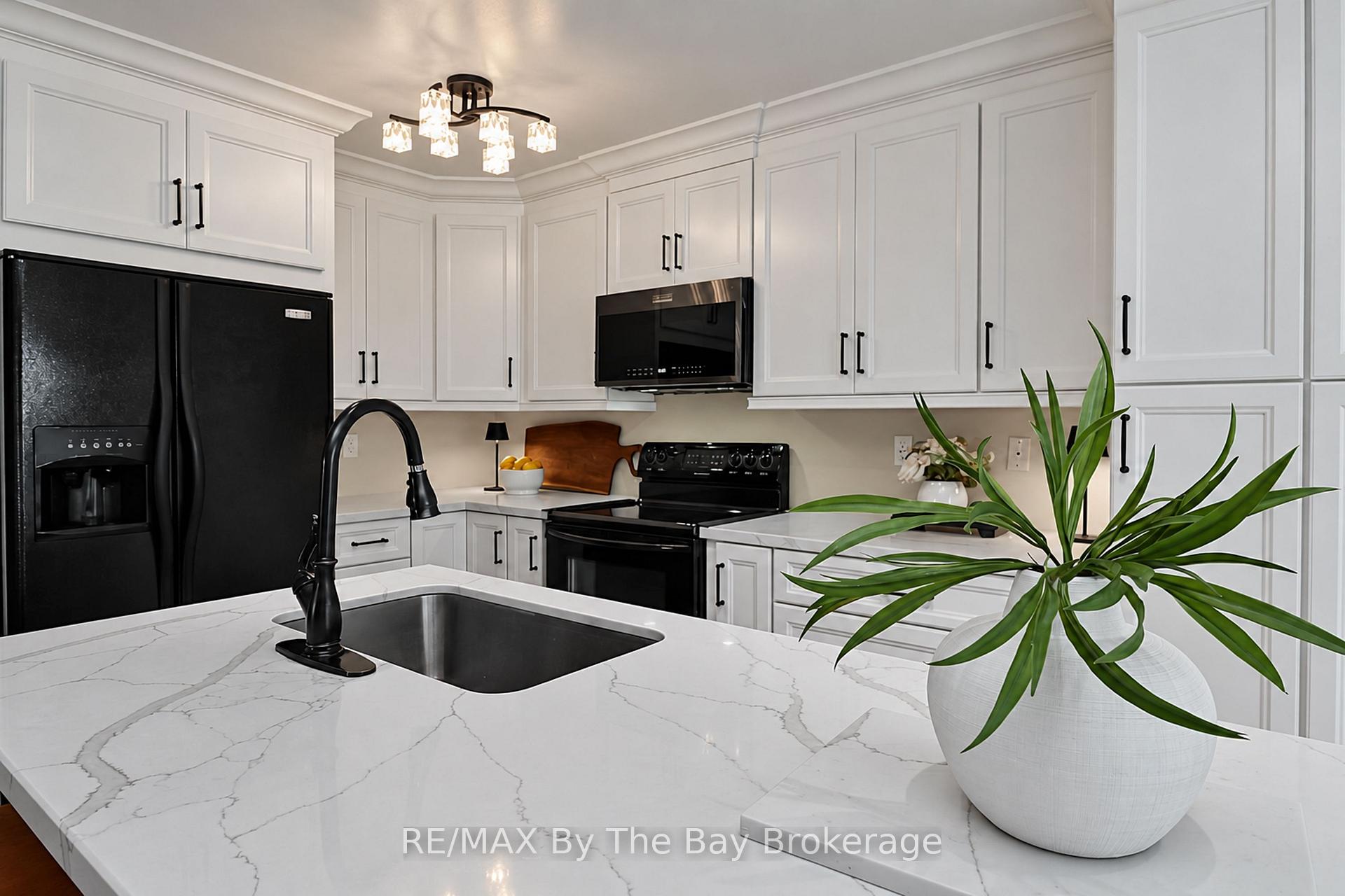 Photo 9 of 84 Wesley Avenue, Wasaga Beach — HOMEH