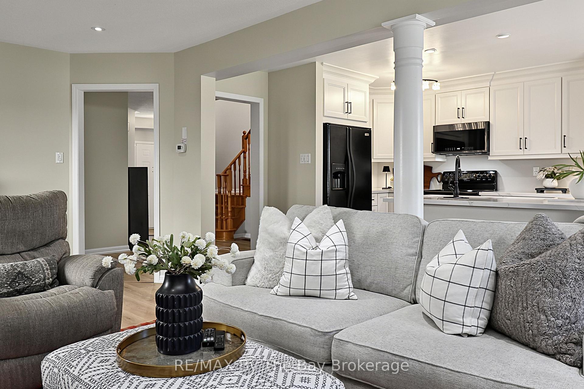 Photo 18 of 84 Wesley Avenue, Wasaga Beach — HOMEH
