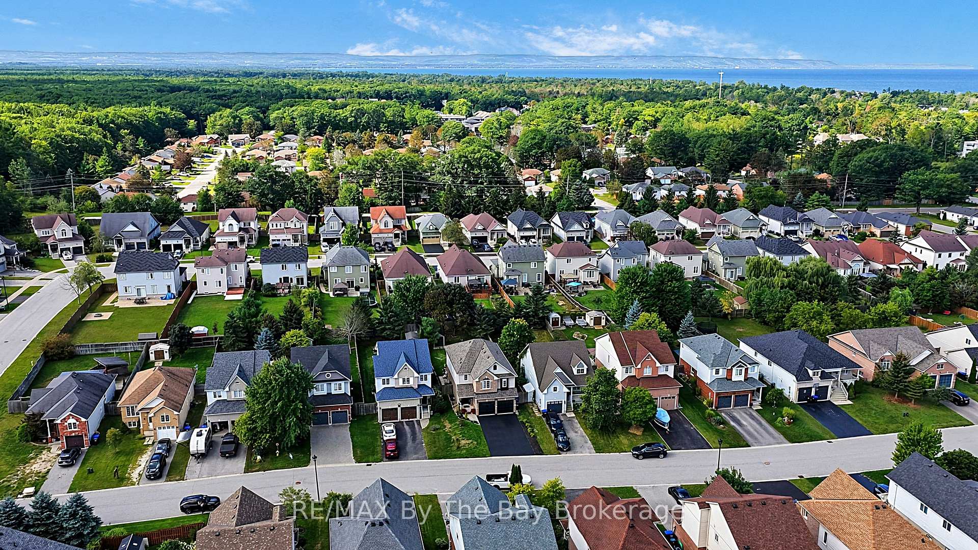 Photo 40 of 84 Wesley Avenue, Wasaga Beach — HOMEH