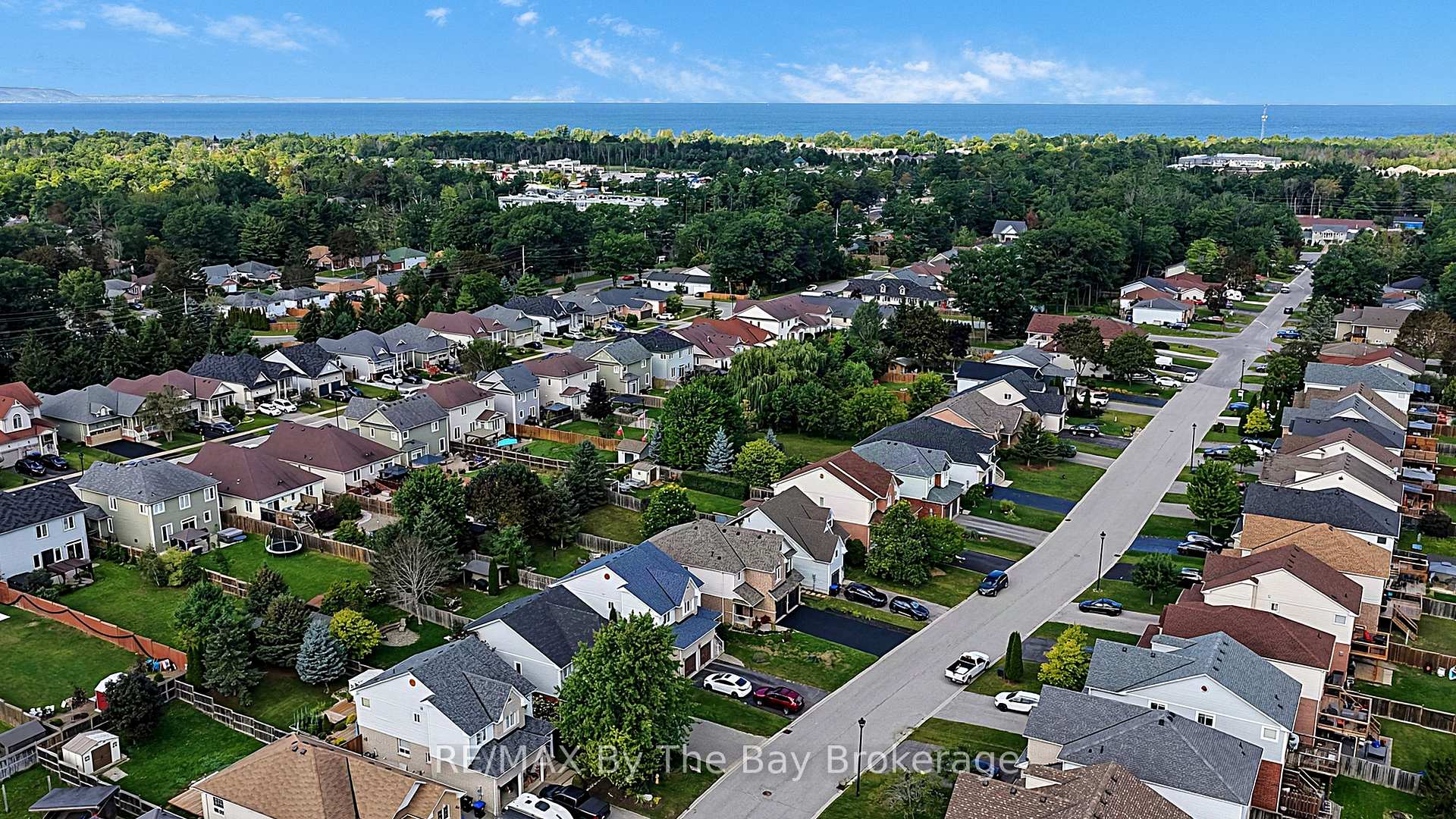 Photo 41 of 84 Wesley Avenue, Wasaga Beach — HOMEH
