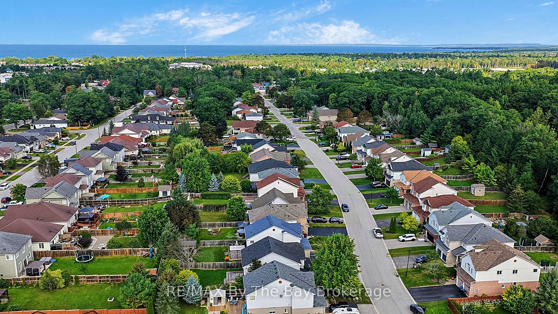 Photo 42 of 84 Wesley Avenue, Wasaga Beach — HOMEH