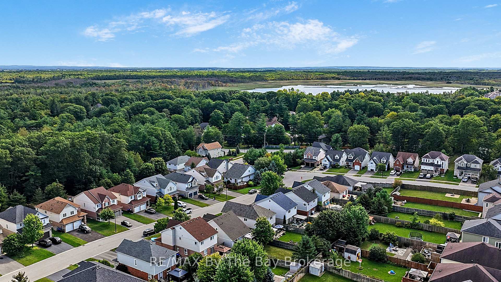 Photo 44 of 84 Wesley Avenue, Wasaga Beach — HOMEH