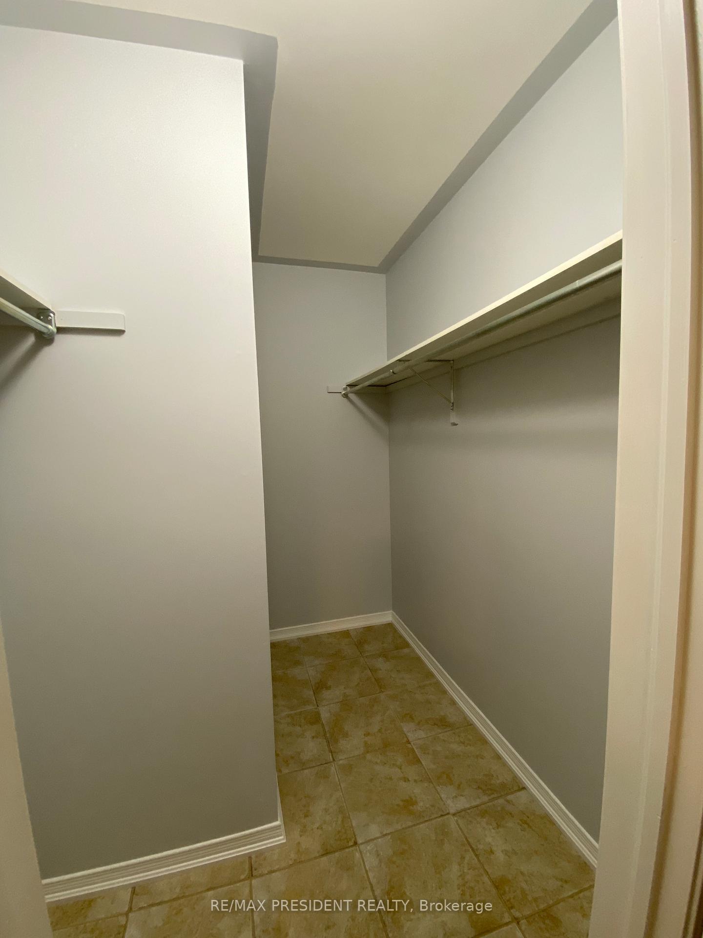 Photo 8 of Unit 4, 897 Stone Church Road E, Hamilton, Quinndale — HOMEH