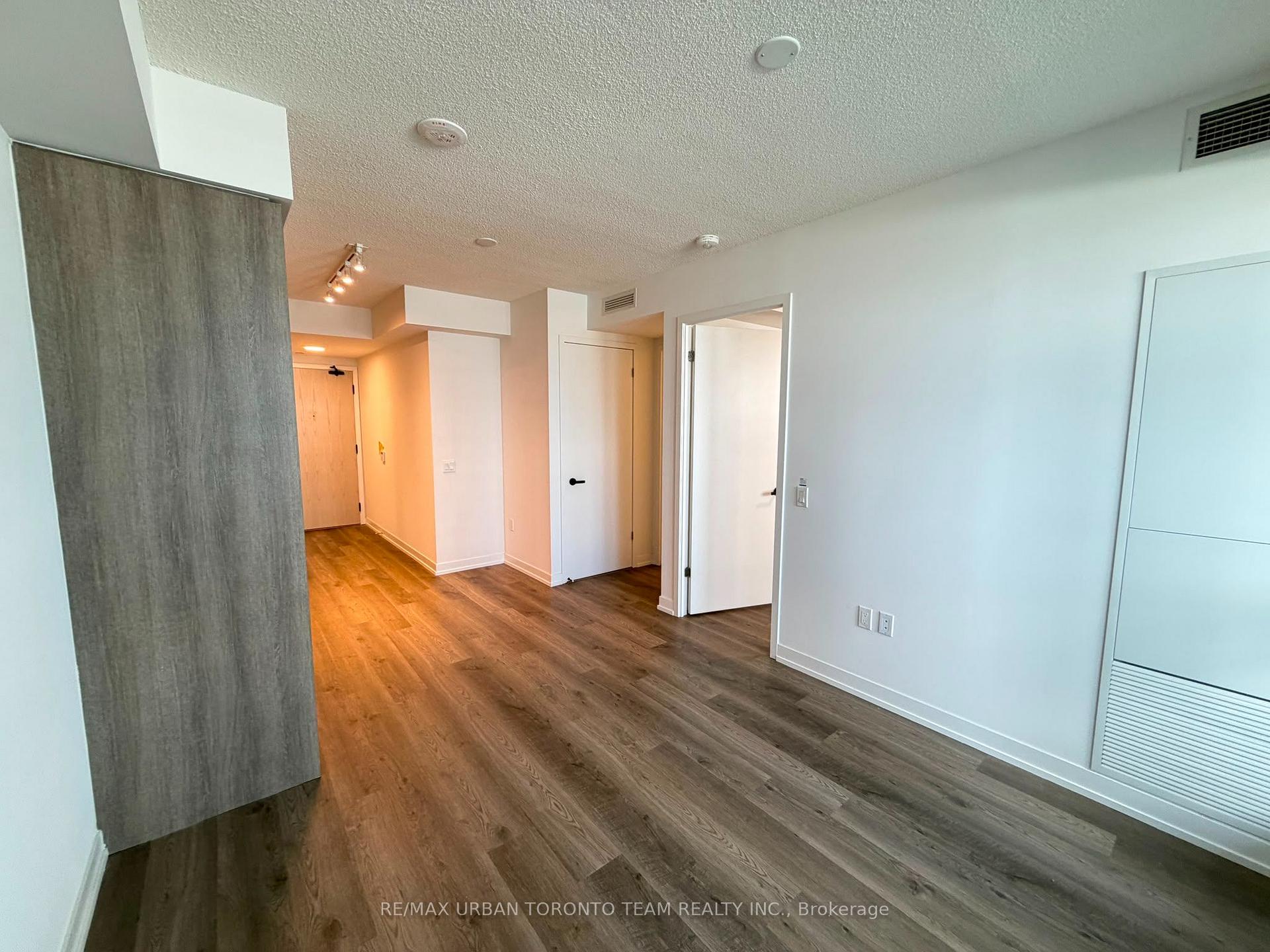 Photo 4 of Unit 301, 195 Commerce Street, Vaughan, Vaughan Corporate Centre — HOMEH
