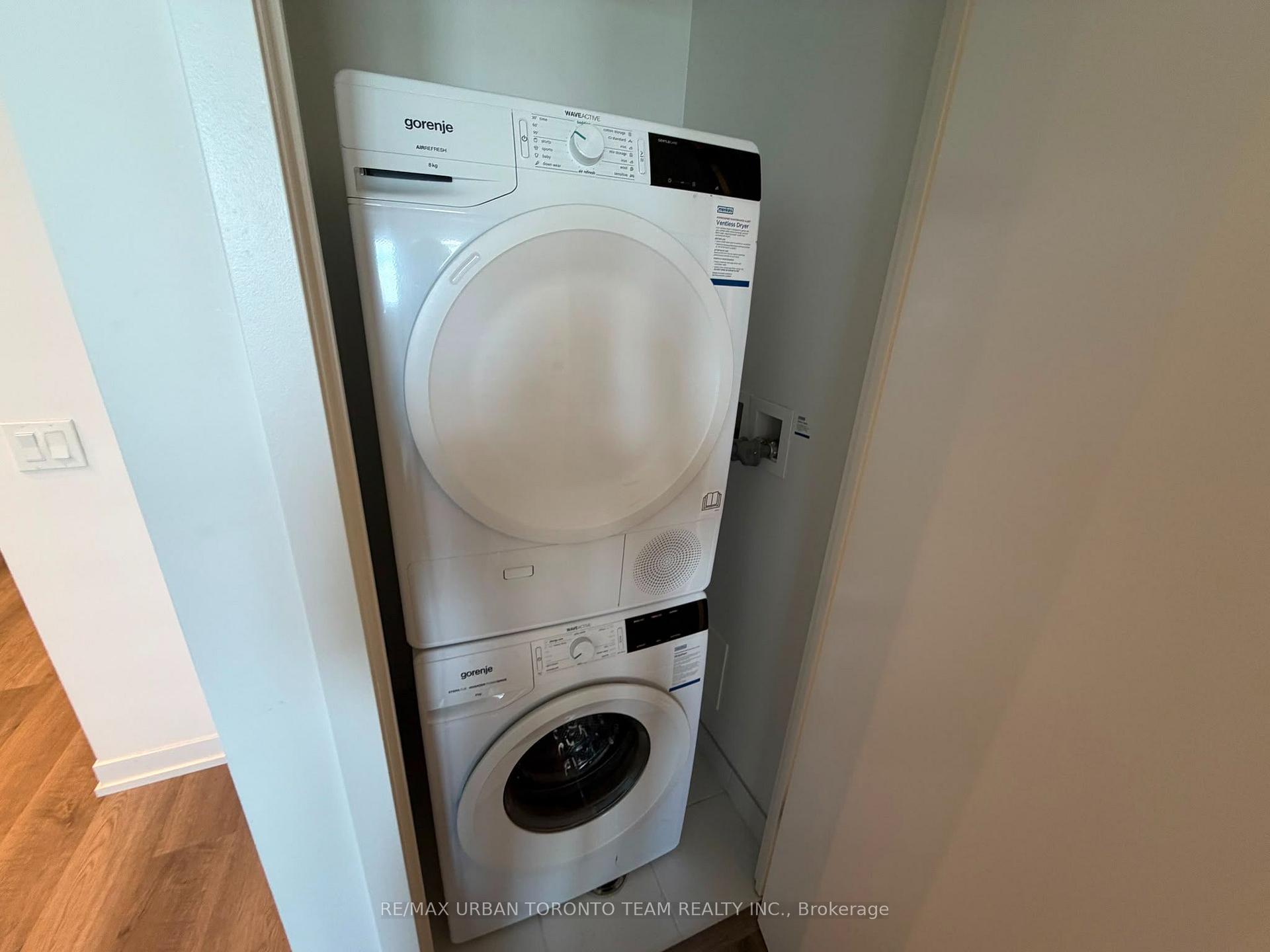 Photo 9 of Unit 301, 195 Commerce Street, Vaughan, Vaughan Corporate Centre — HOMEH