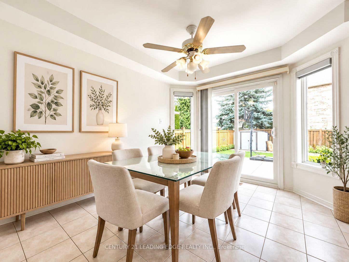 Photo 18 of 19 Kingly Crest Way, Vaughan, Sonoma Heights — HOMEH