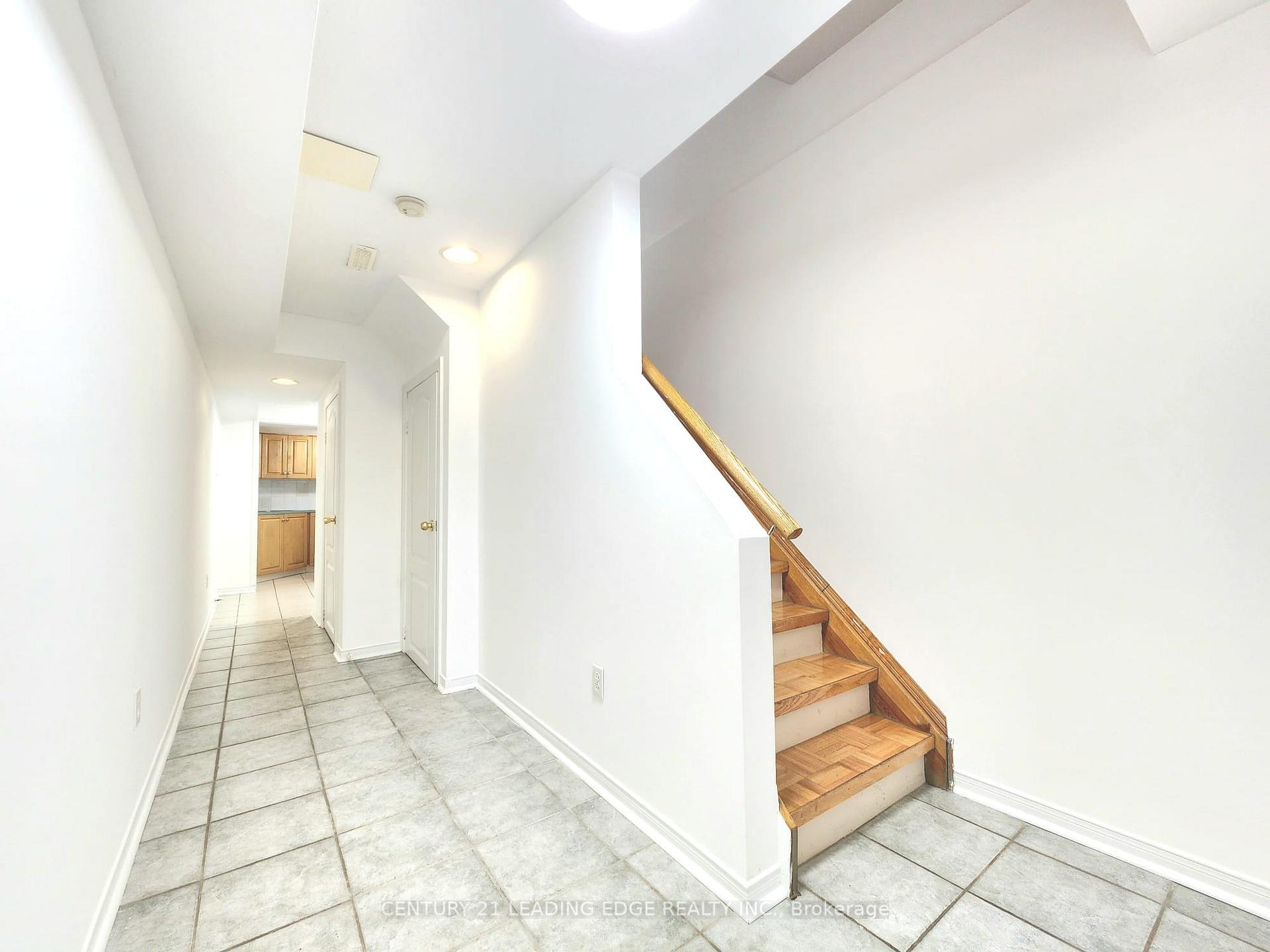 Photo 30 of 19 Kingly Crest Way, Vaughan, Sonoma Heights — HOMEH
