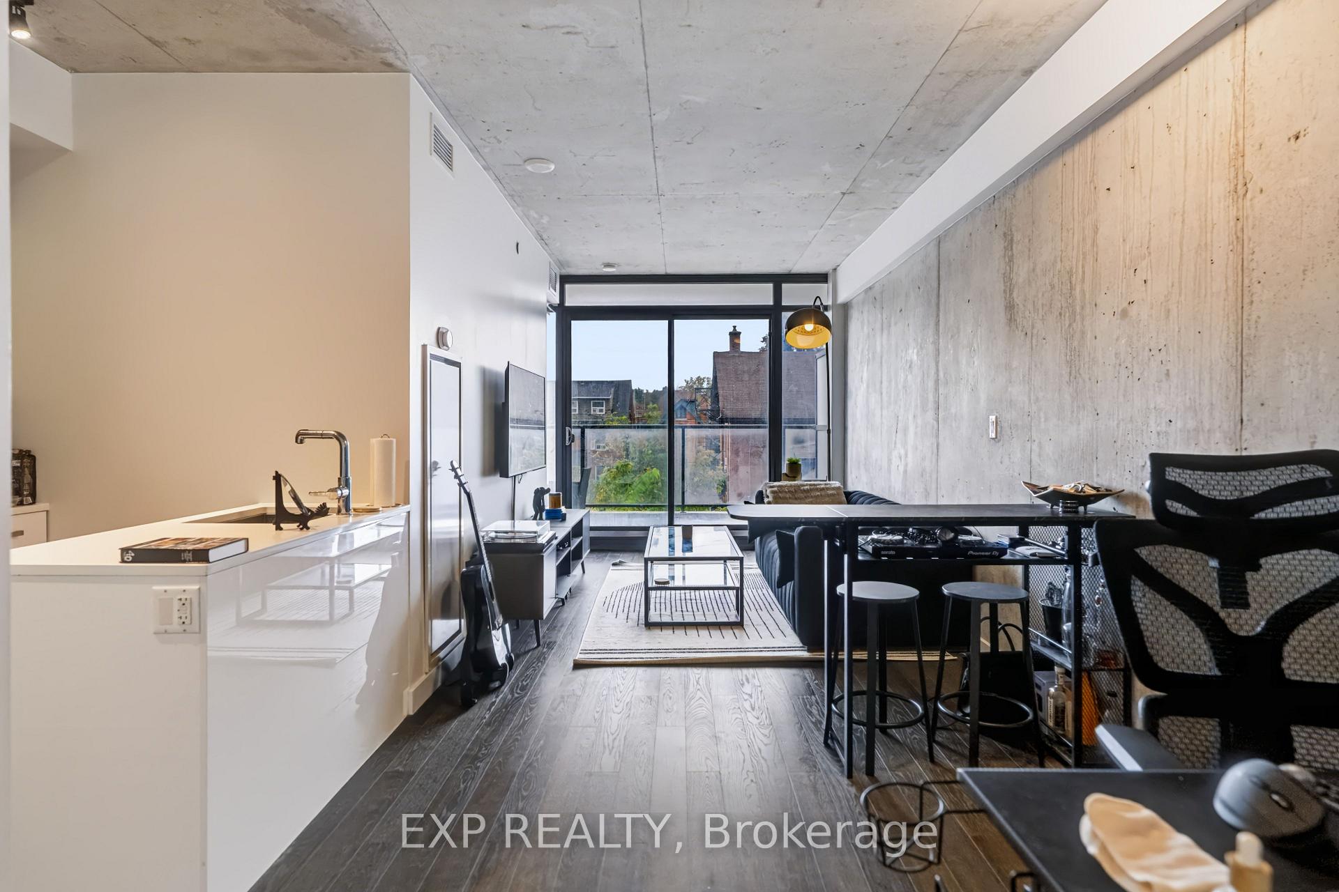 Photo 7 of Unit 301, 224 Lyon Street N, Ottawa, Ottawa Centre — HOMEH