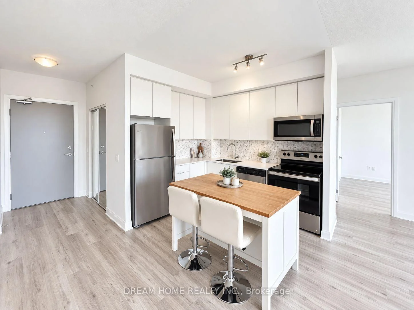 Photo 12 of Unit 319, 3220 Sheppard Avenue E, Scarborough, Tam O'Shanter-Sullivan — HOMEH
