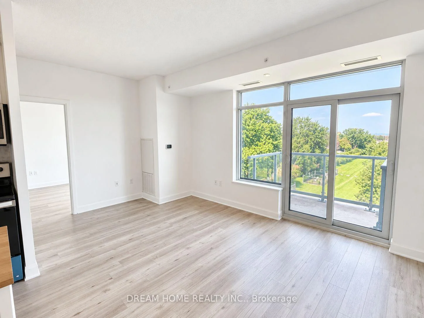 Photo 16 of Unit 319, 3220 Sheppard Avenue E, Scarborough, Tam O'Shanter-Sullivan — HOMEH