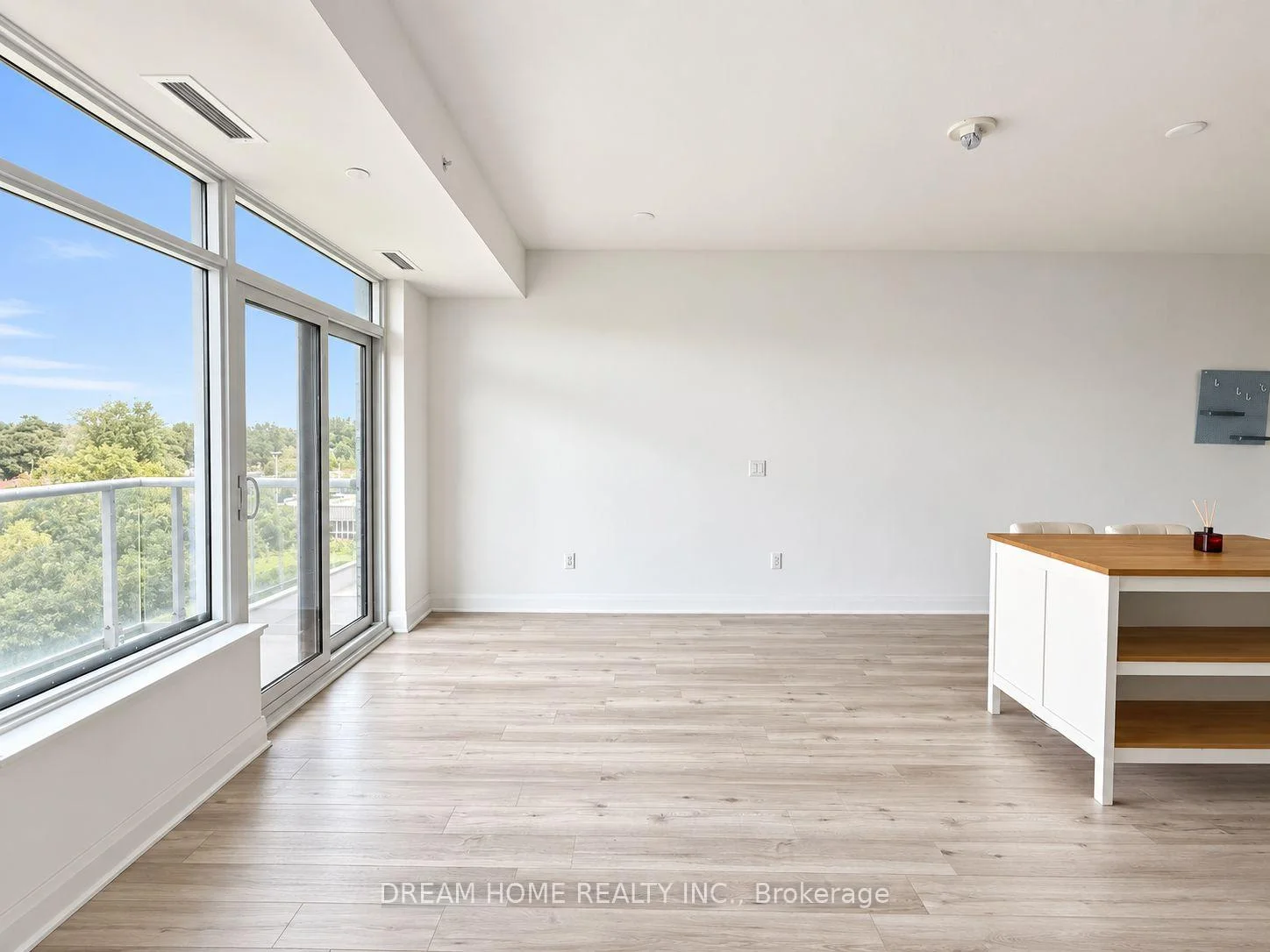 Photo 20 of Unit 319, 3220 Sheppard Avenue E, Scarborough, Tam O'Shanter-Sullivan — HOMEH