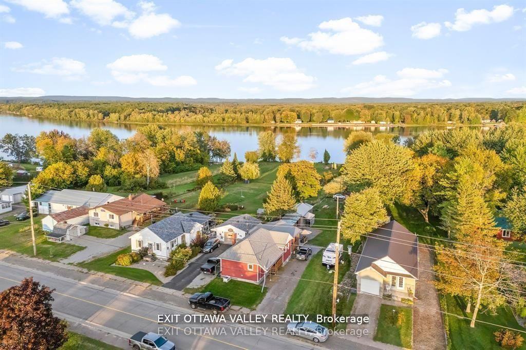 Photo 3 of 44 Lacroix Bay Road, Whitewater Region, Whitewater Region — HOMEH
