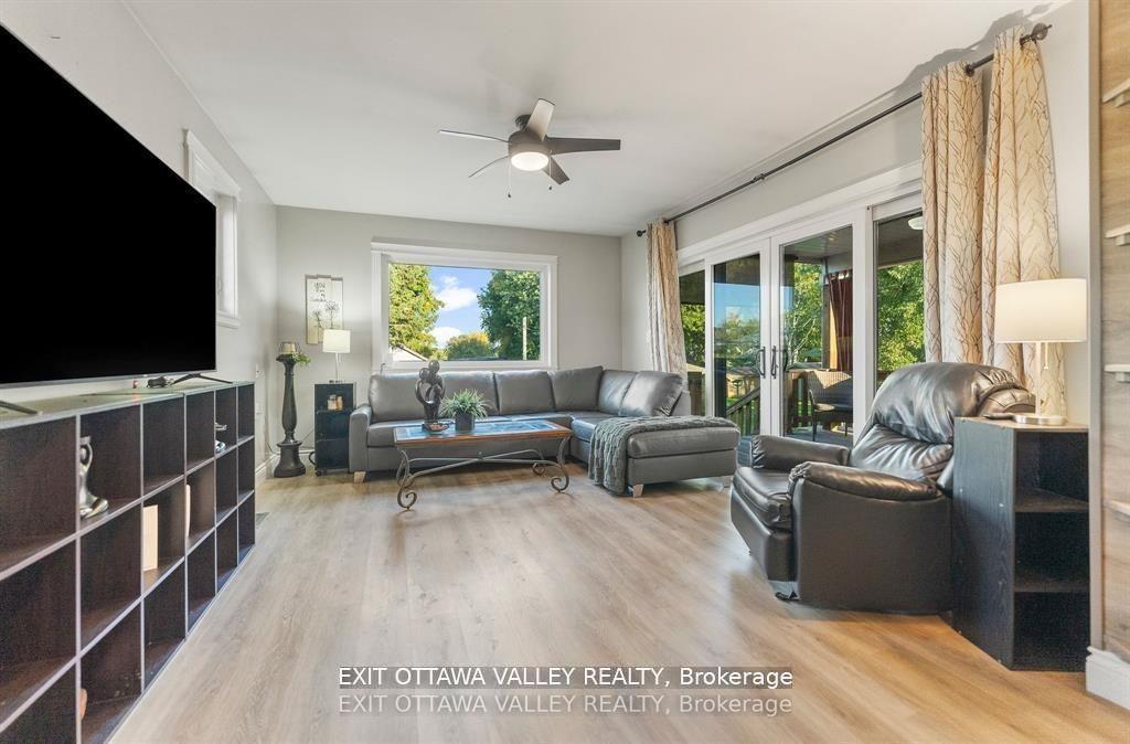 Photo 12 of 44 Lacroix Bay Road, Whitewater Region, Whitewater Region — HOMEH
