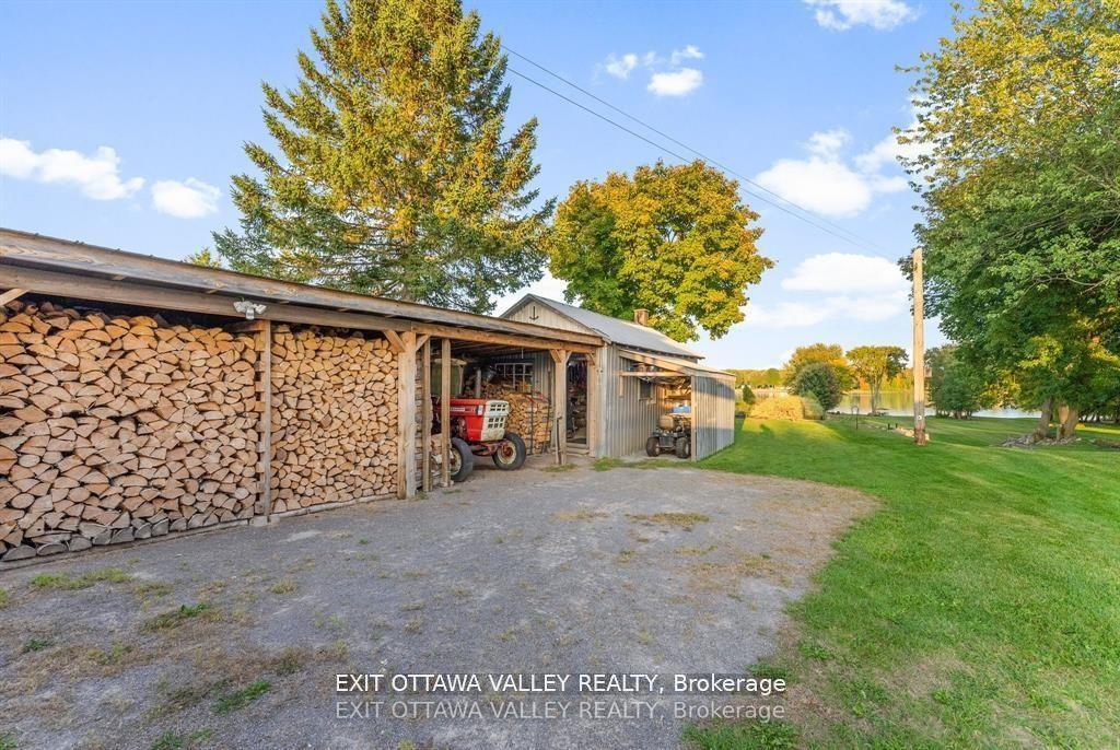 Photo 27 of 44 Lacroix Bay Road, Whitewater Region, Whitewater Region — HOMEH