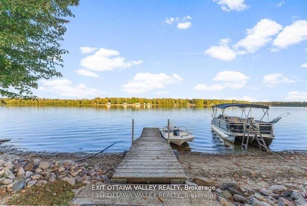 Photo 28 of 44 Lacroix Bay Road, Whitewater Region, Whitewater Region — HOMEH