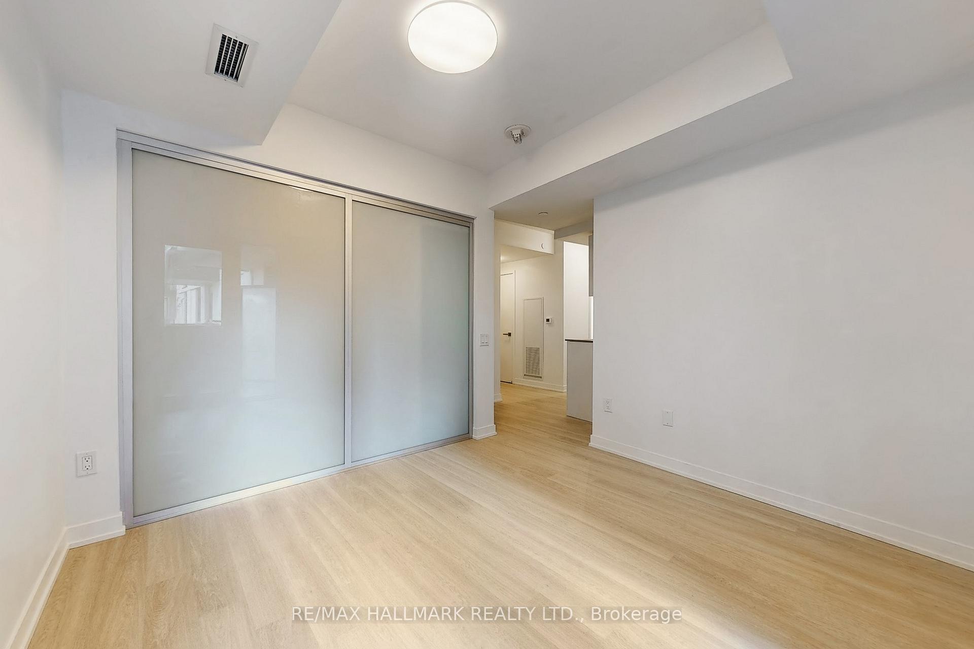 Photo 7 of Unit 424, 500 Wilson Avenue, North York, Clanton Park — HOMEH