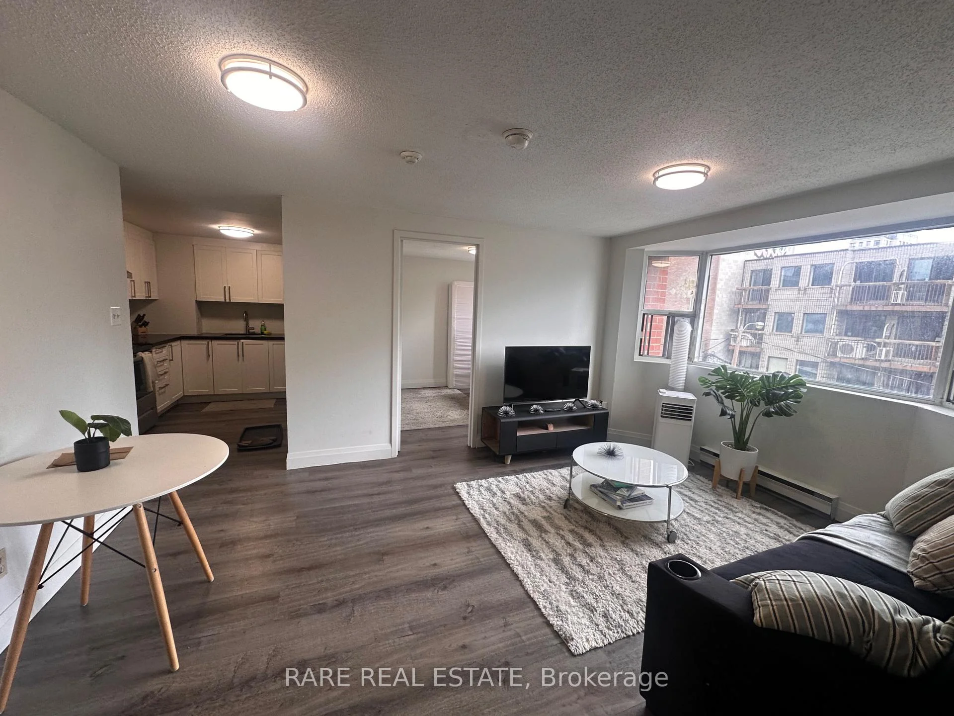 Photo of Unit 12, 99 Bellevue Avenue