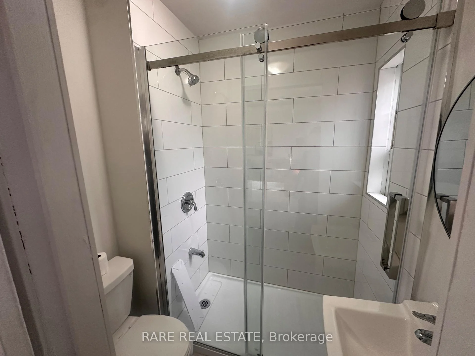 Photo 4 of Unit 14, 130 Macpherson Avenue, Toronto, Casa Loma — HOMEH