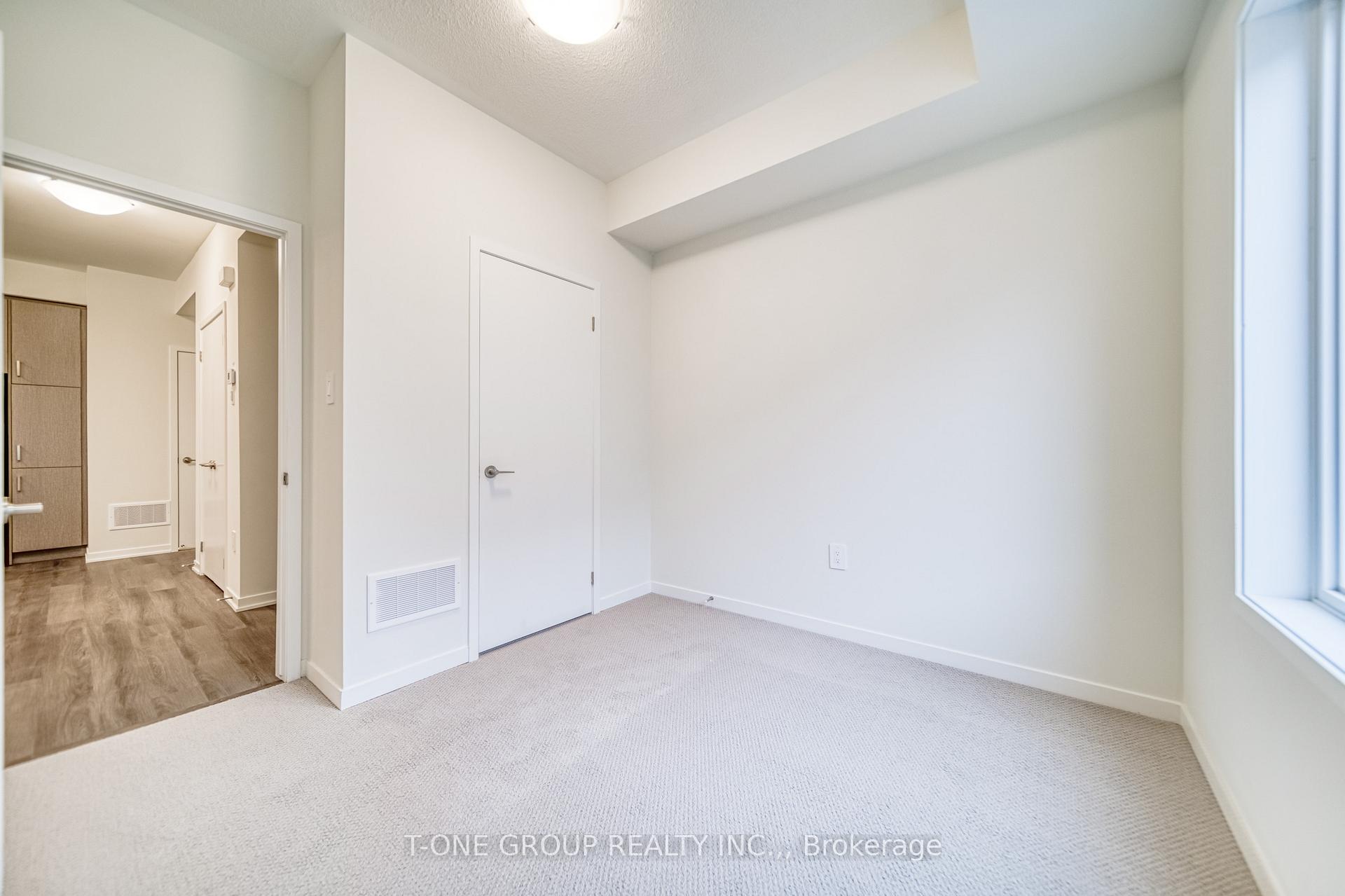 Photo 23 of Unit 46, 21 Honeycrisp Crescent, Vaughan, Vaughan Corporate Centre — HOMEH