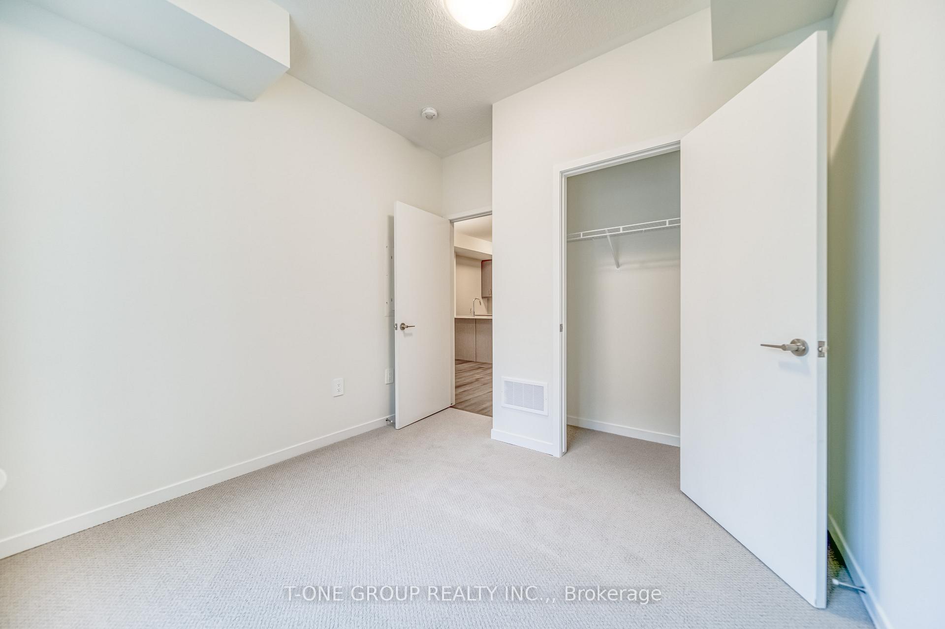 Photo 24 of Unit 46, 21 Honeycrisp Crescent, Vaughan, Vaughan Corporate Centre — HOMEH