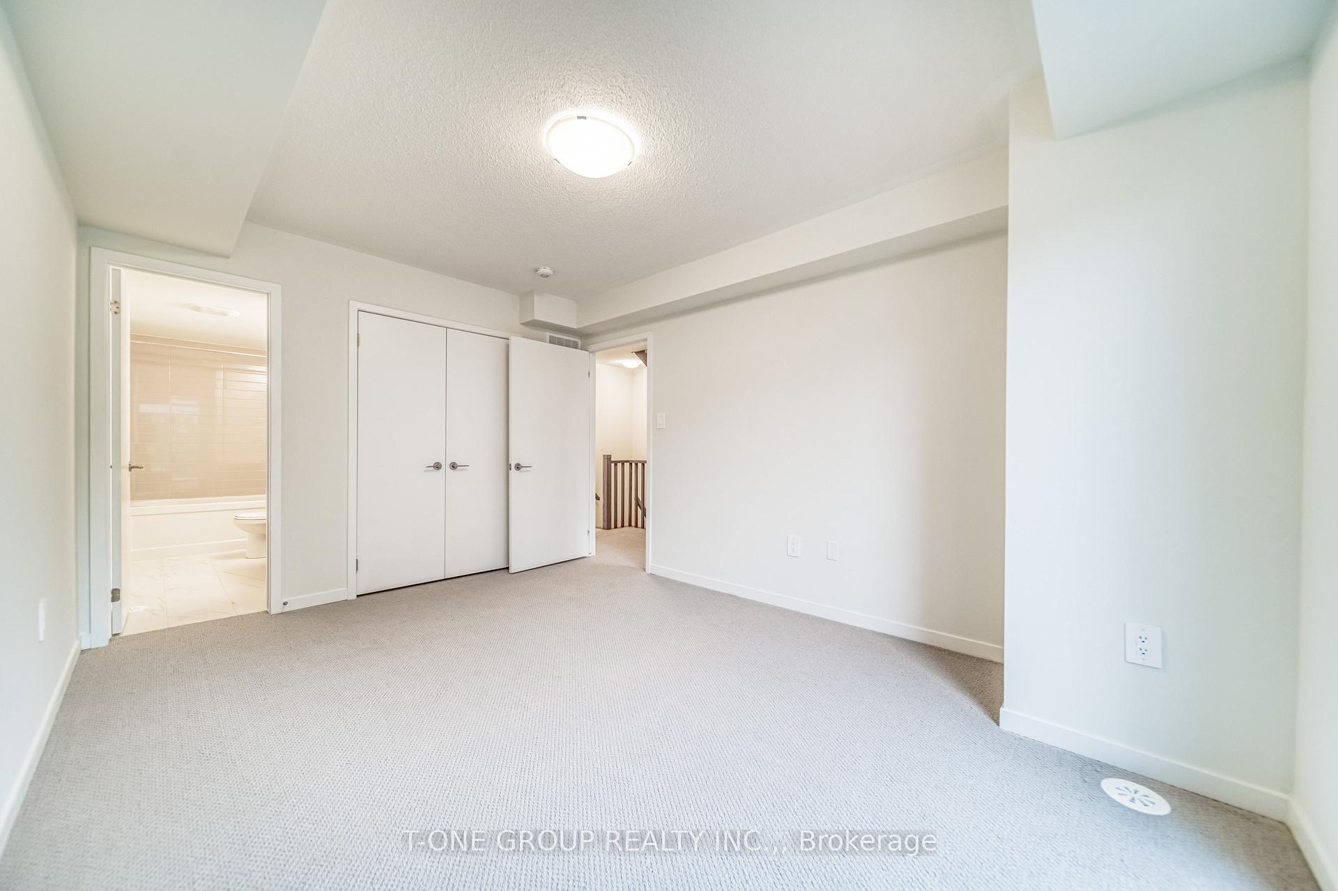 Photo 30 of Unit 46, 21 Honeycrisp Crescent, Vaughan, Vaughan Corporate Centre — HOMEH