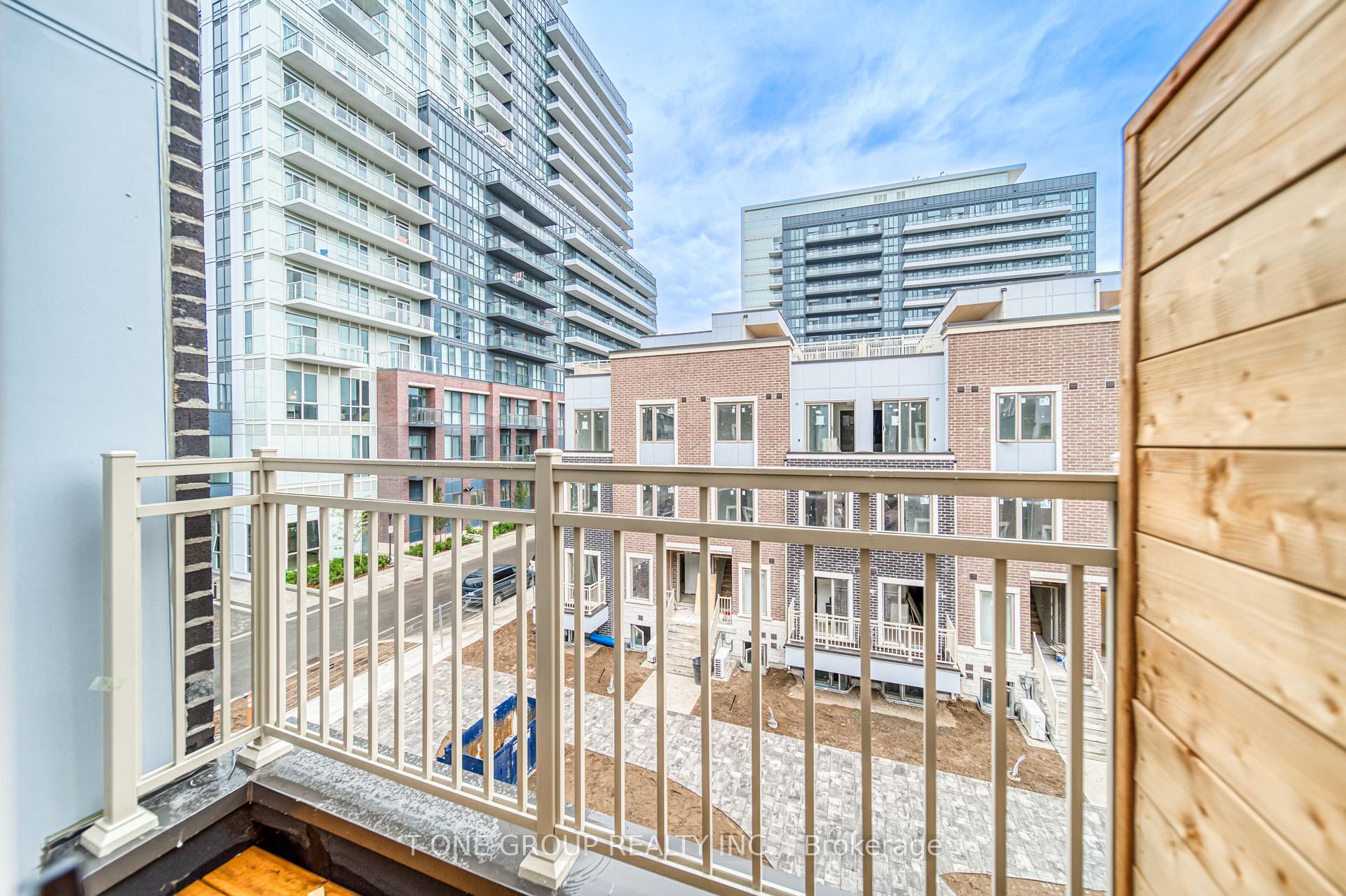 Photo 33 of Unit 46, 21 Honeycrisp Crescent, Vaughan, Vaughan Corporate Centre — HOMEH