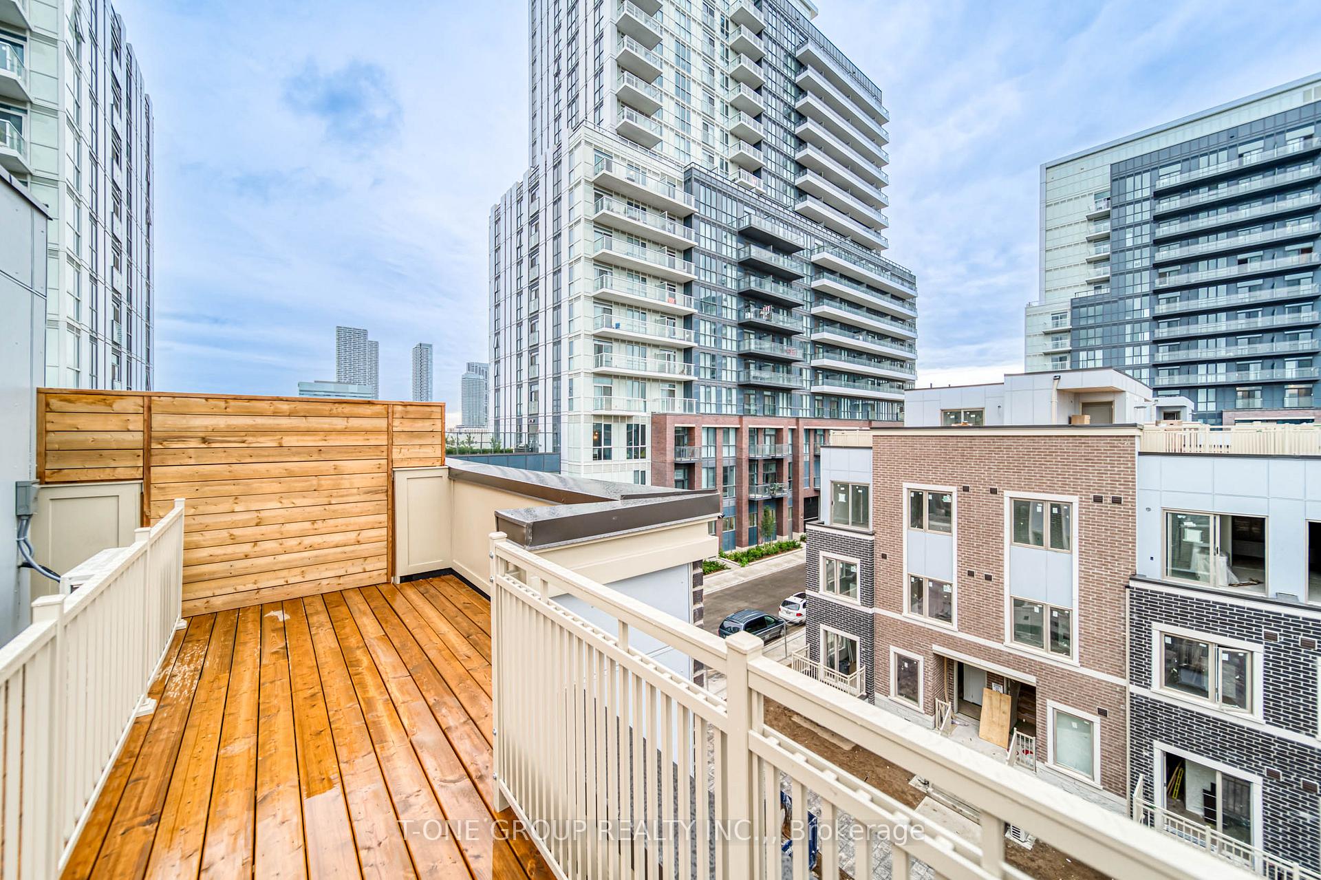 Photo 40 of Unit 46, 21 Honeycrisp Crescent, Vaughan, Vaughan Corporate Centre — HOMEH