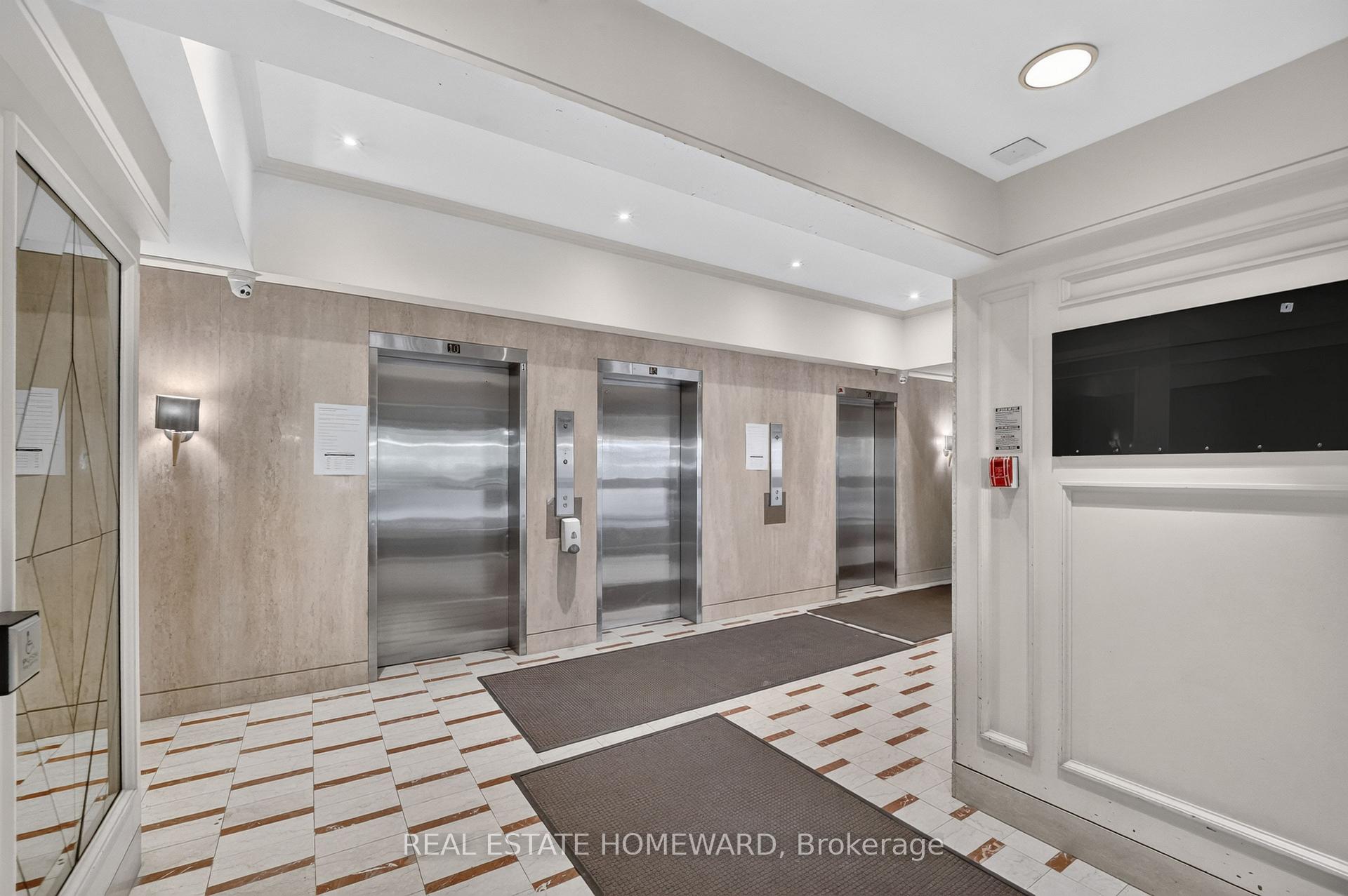 Photo 5 of Unit 1804, 100 Quebec Avenue, Toronto, High Park North — HOMEH